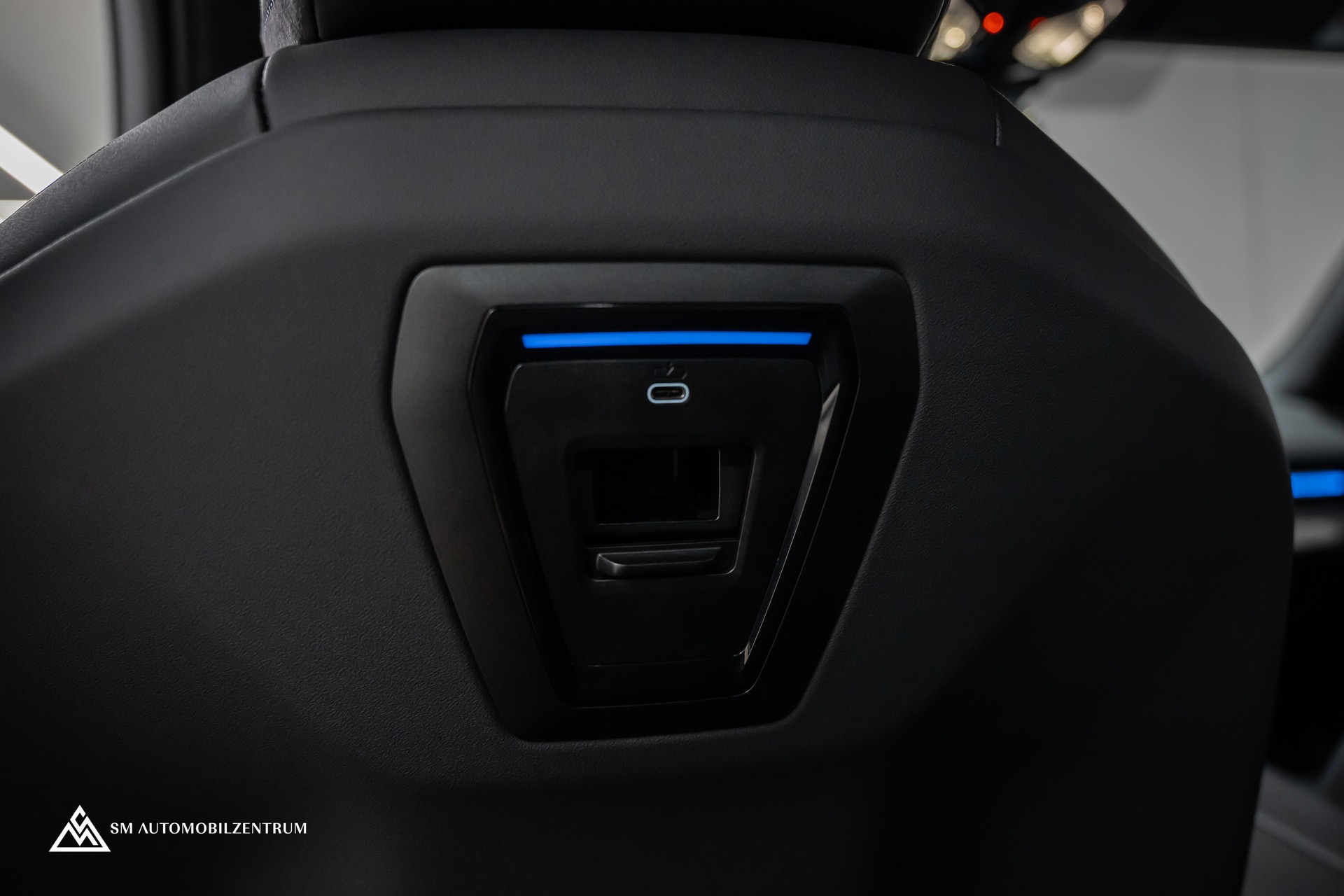 BMW 540d xDrive 48V M Sport / Frozen Grey / Sitzbelüftung / Head Up / 360° / Werksgarantie-image-24