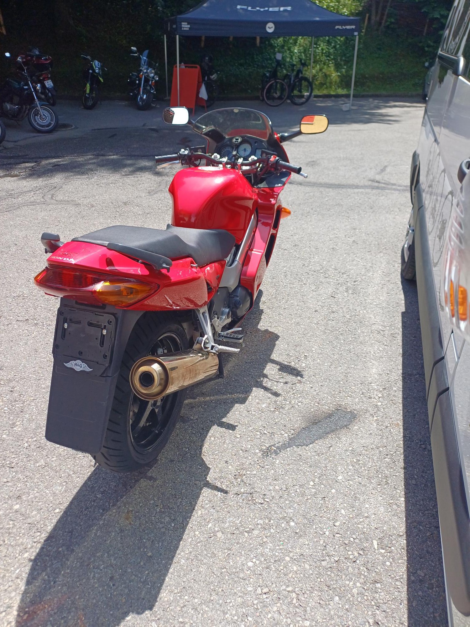 HONDA VFR 800 FI-image-4