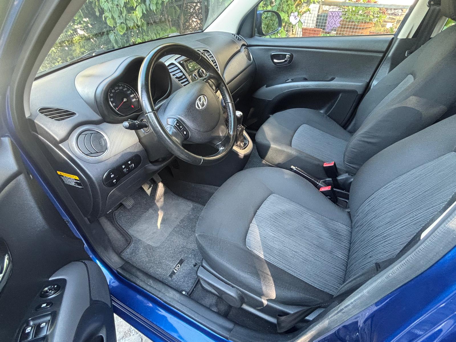 HYUNDAI 1.2 Style-image-4