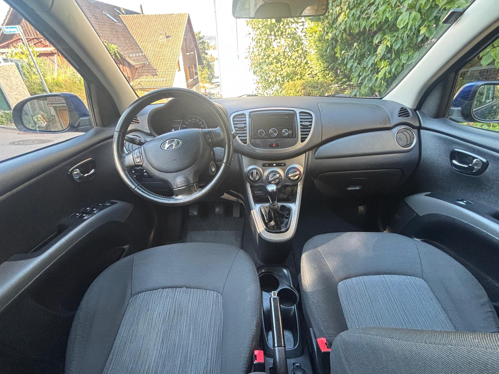 HYUNDAI 1.2 Style-image-3