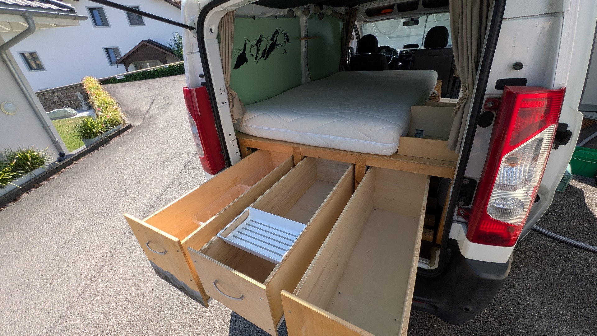PEUGEOT 2.0 HDI 130 L2H1-image-11