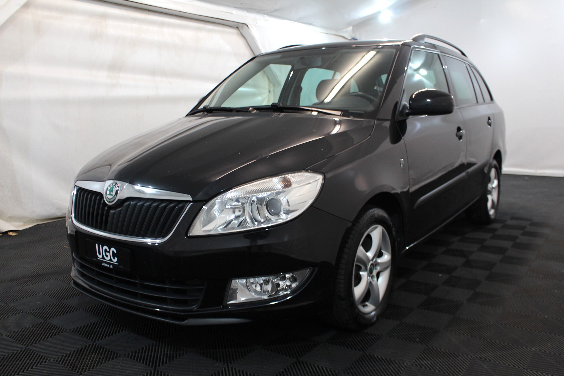 SKODA Fabia Combi 1.2 TSI Classic-showroom-element-2