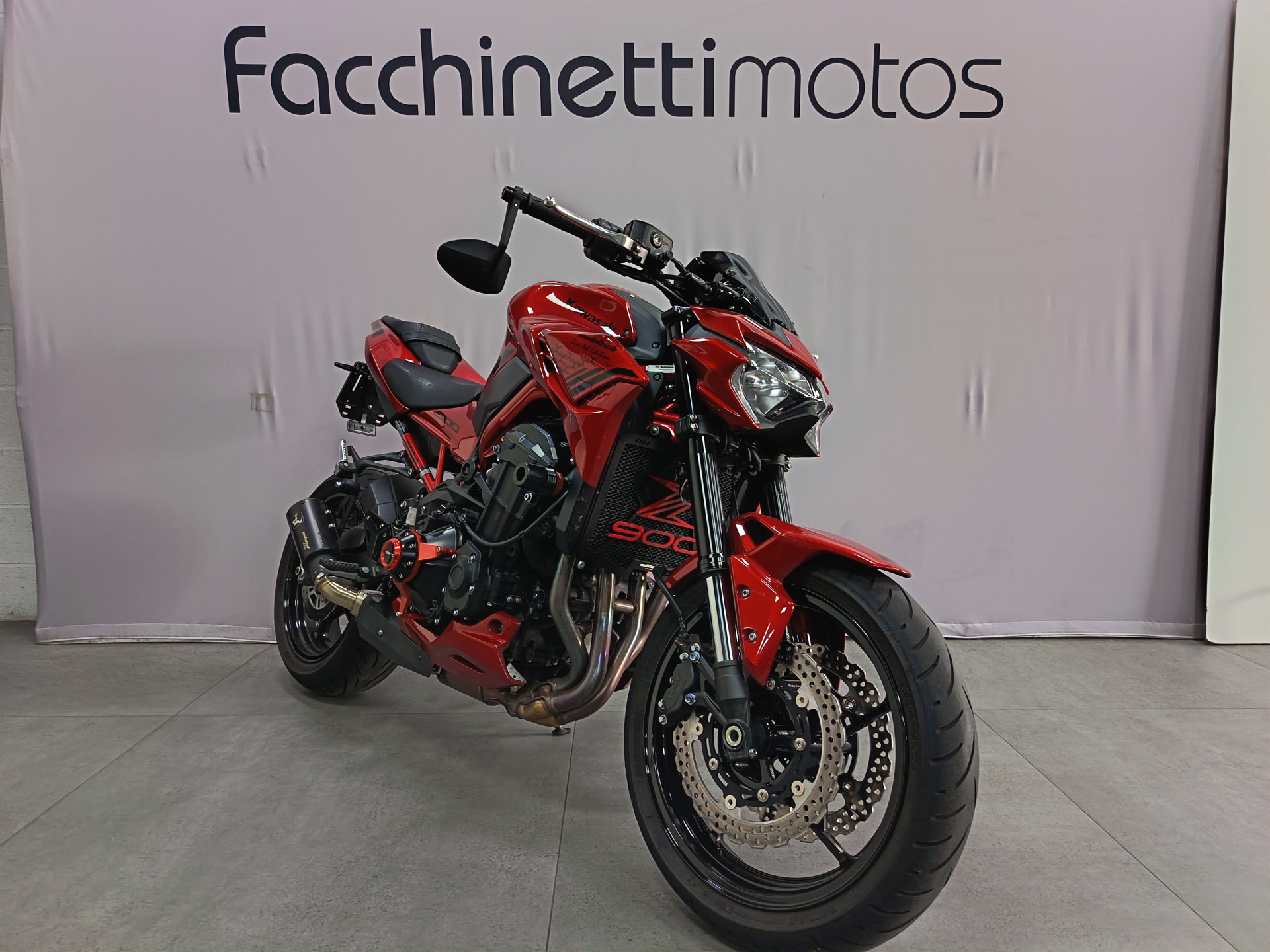 KAWASAKI Z 900-image-1
