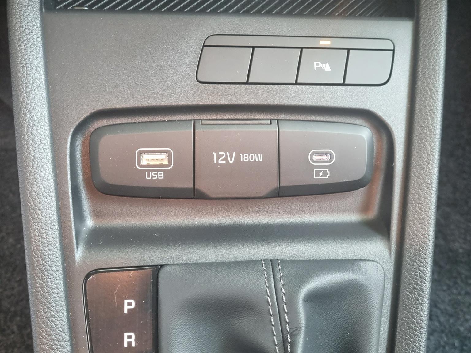 KIA Stonic 1.0 T-GDi DCT MHEV Power-image-12