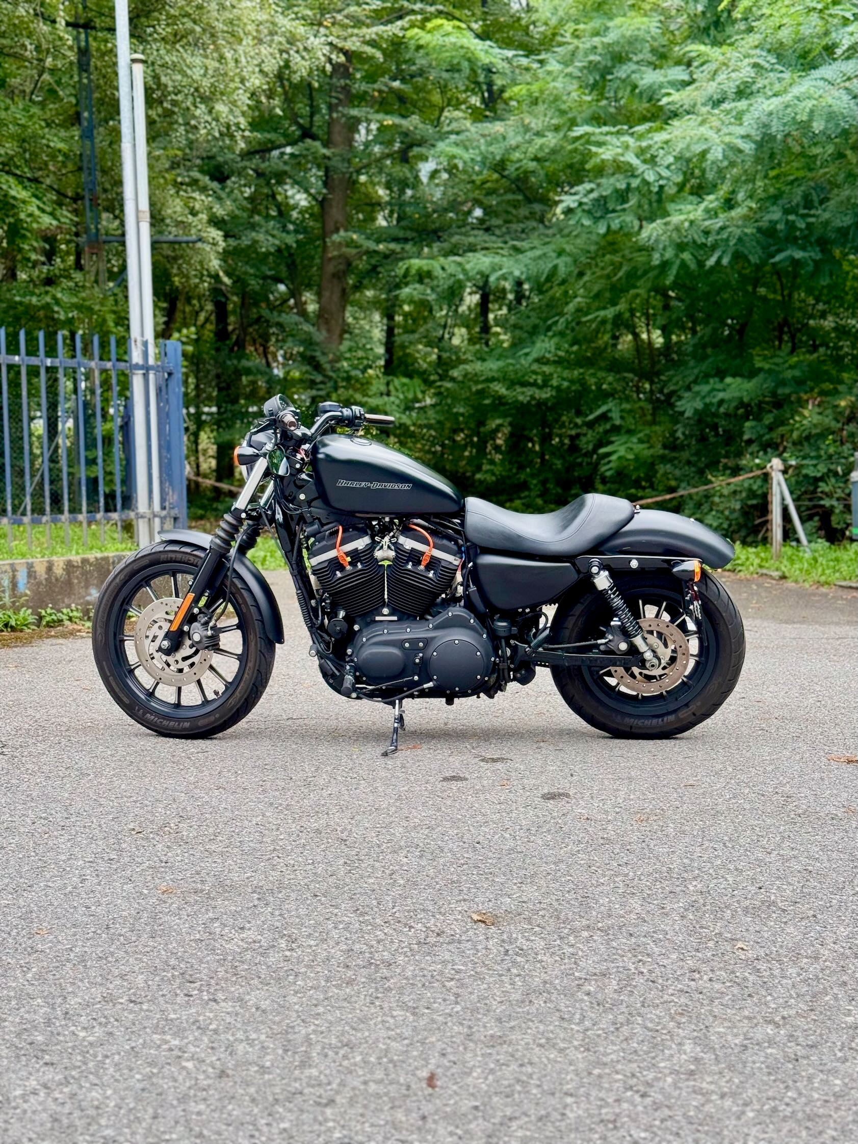 HARLEY-DAVIDSON XL 883 N Sportster Iron-image-2