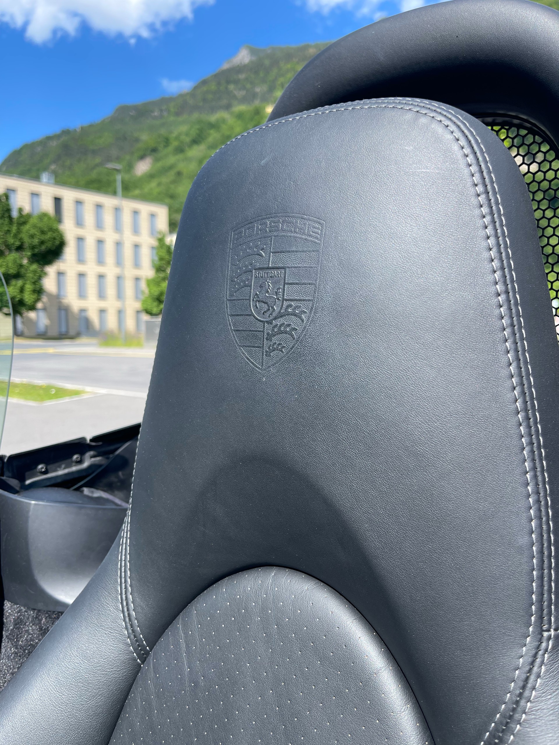 PORSCHE 3.2 S-image-4
