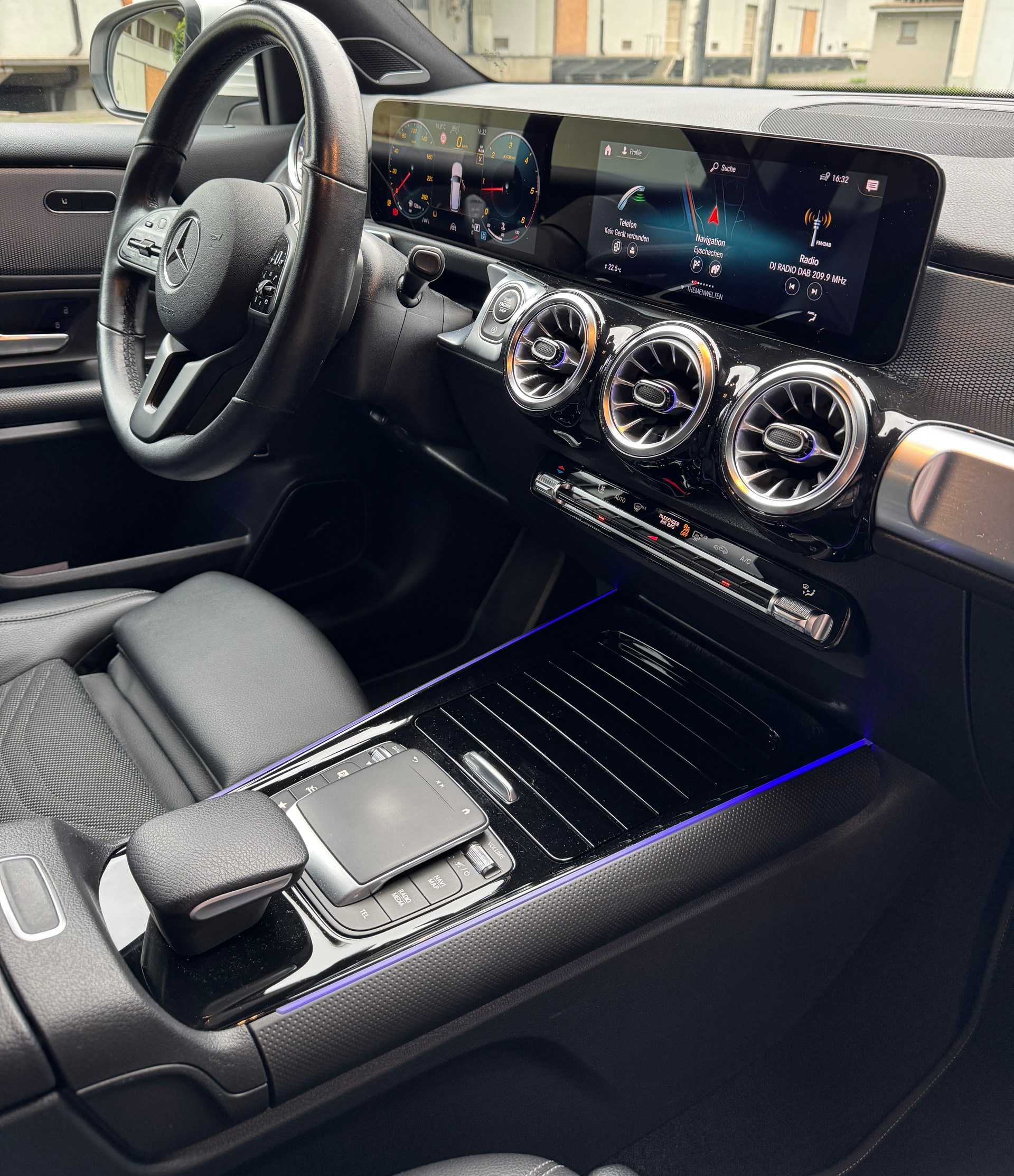 MERCEDES-BENZ GLB 220 d 4Matic Style 8G-Tronic-image-8