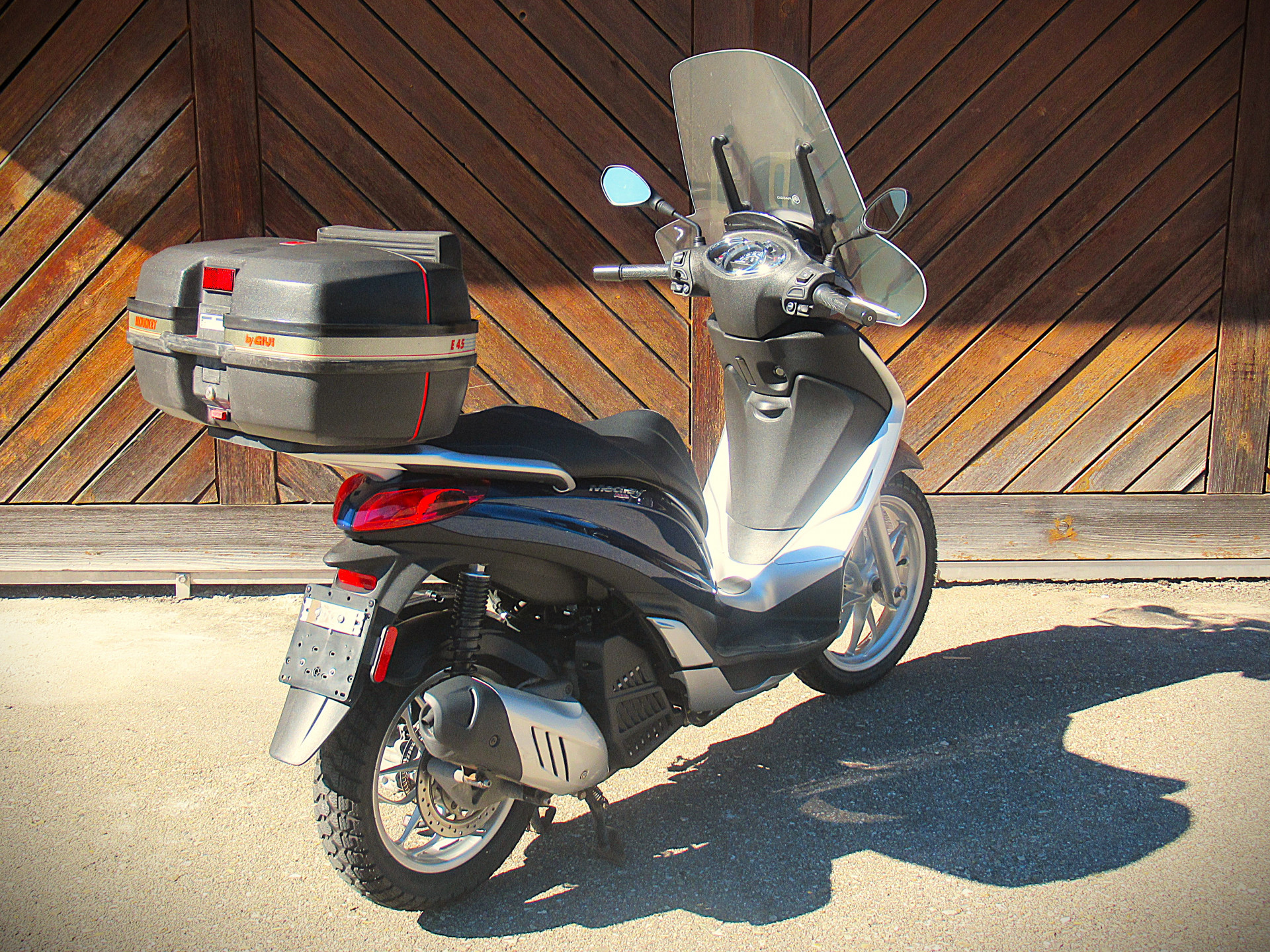 PIAGGIO Medley 125-image-9