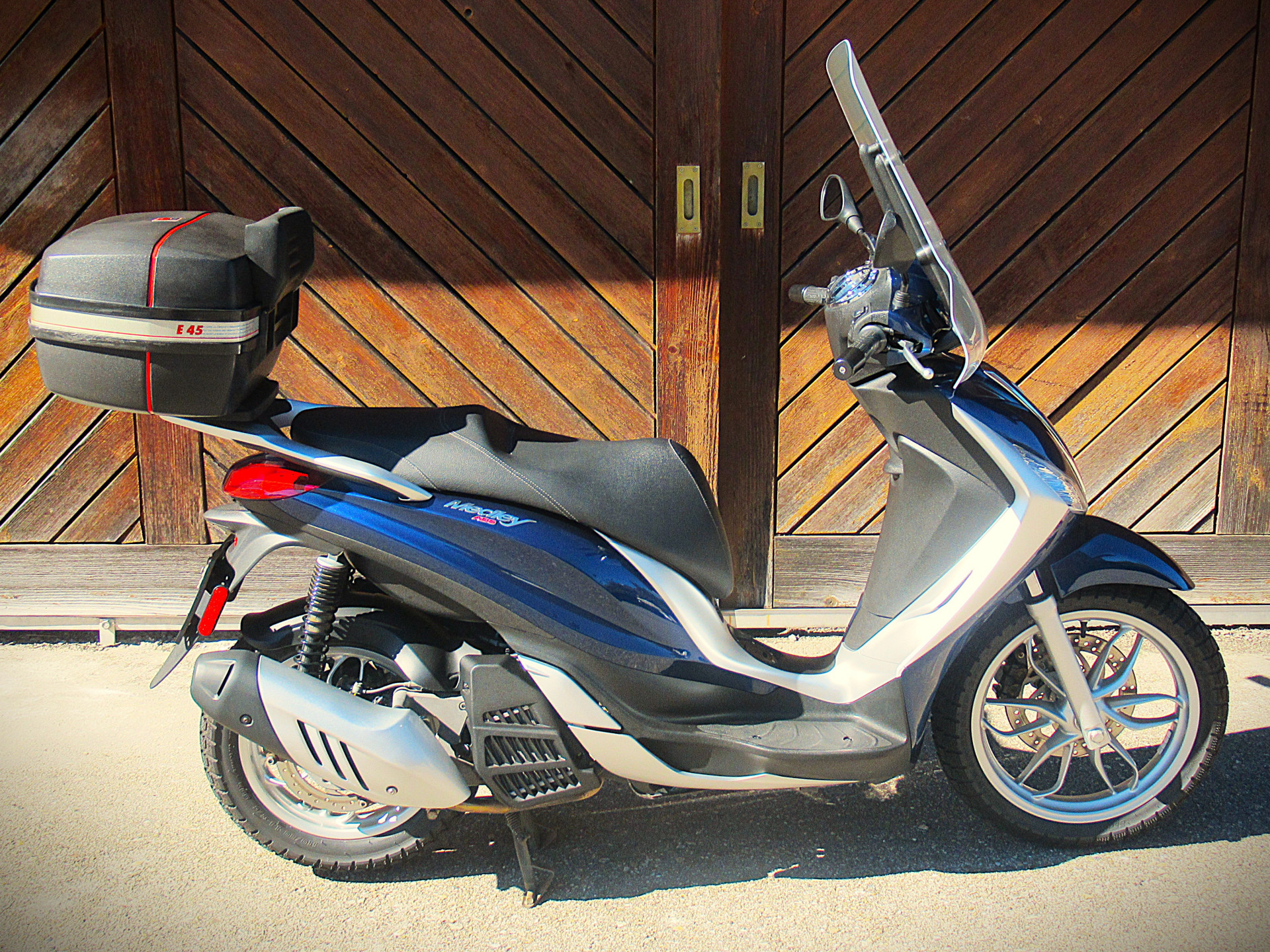 PIAGGIO Medley 125-image-2