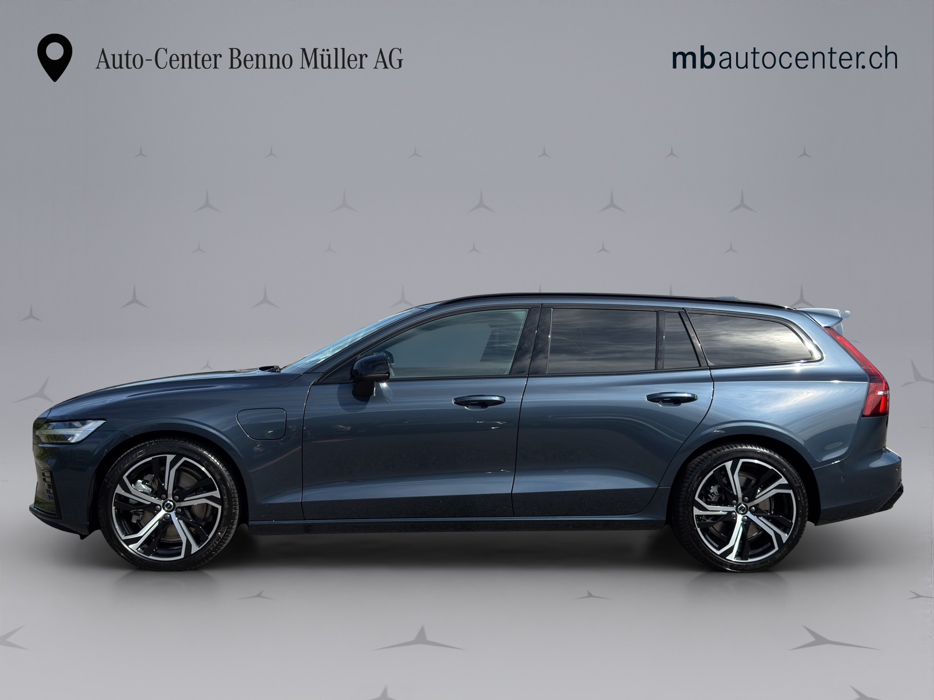 VOLVO V60 2.0 T6 TE Plus Dark eAWD-showroom-element-1