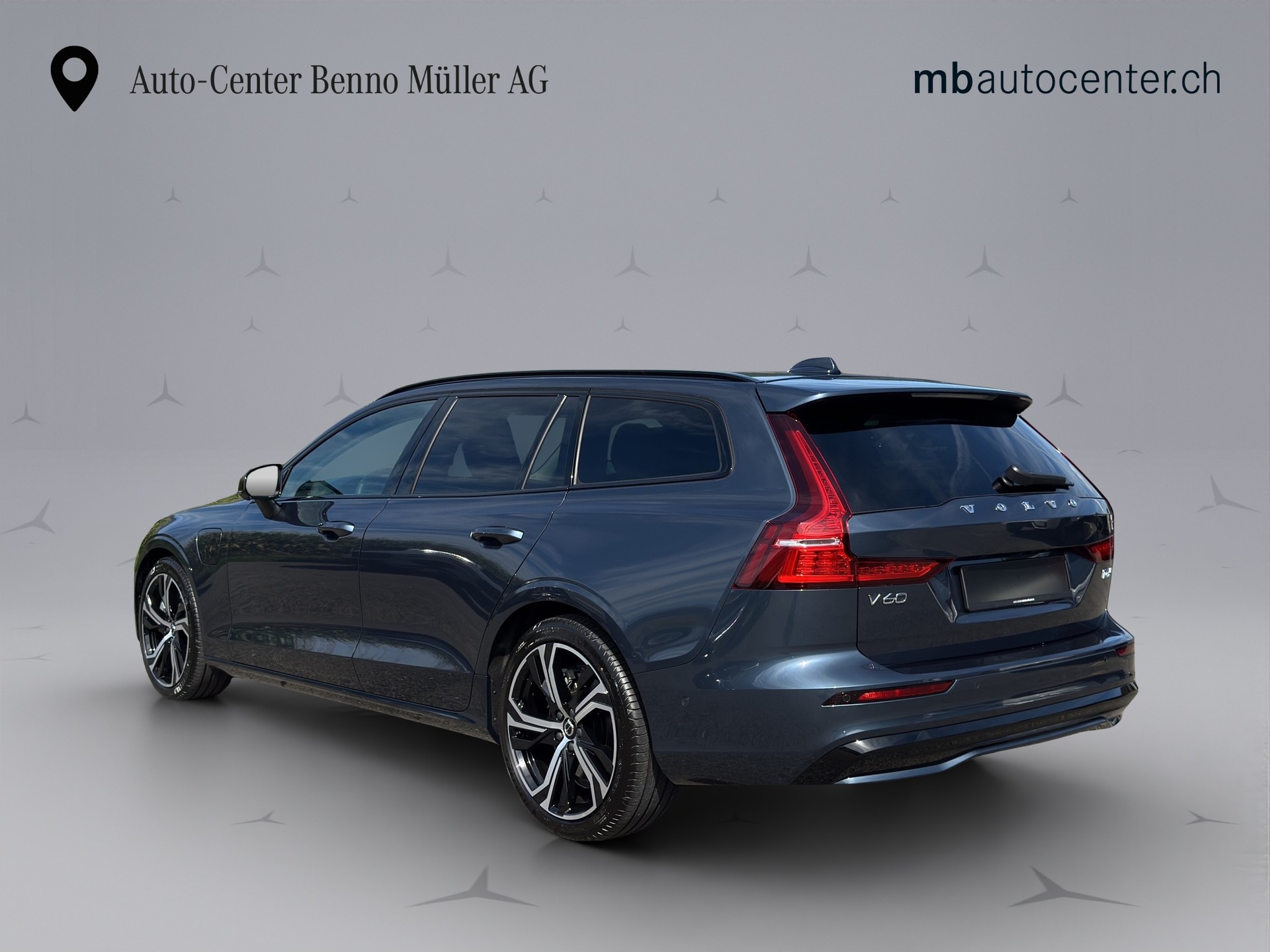 VOLVO V60 2.0 T6 TE Plus Dark eAWD-showroom-element-2