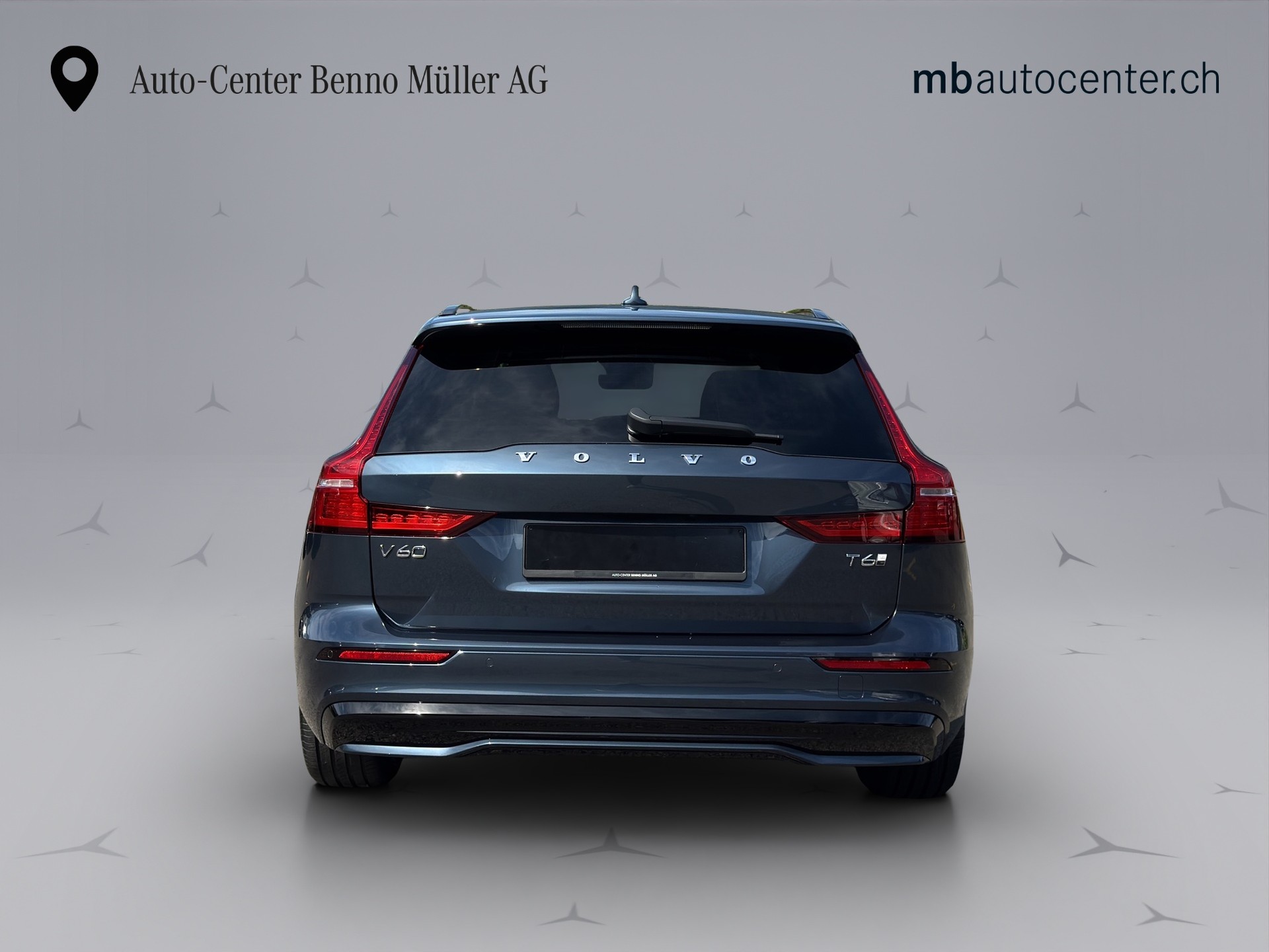 VOLVO V60 2.0 T6 TE Plus Dark eAWD-showroom-element-3