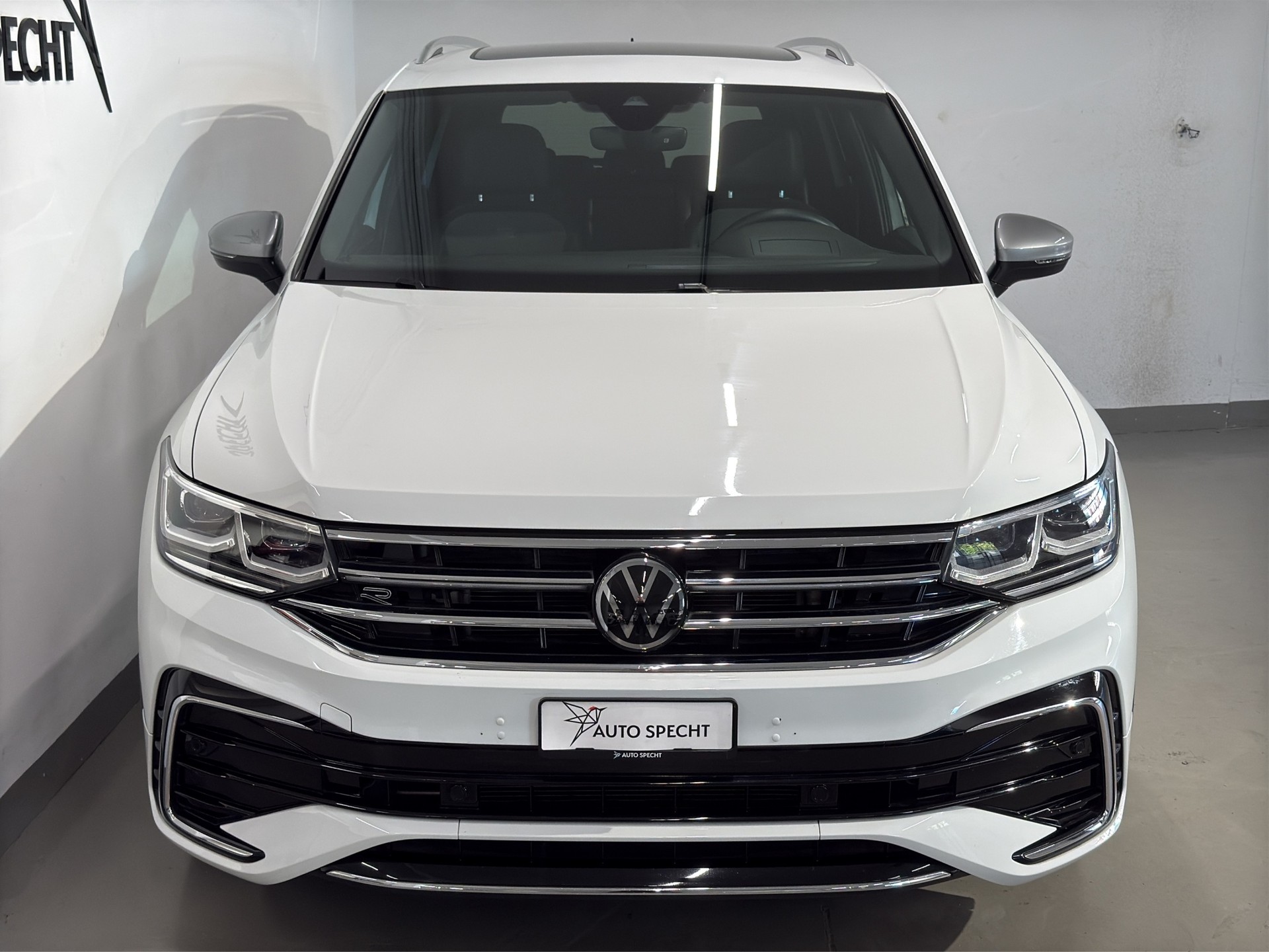 VW Tiguan Allspace 2.0TSI R-Line 4Motion DSG-showroom-element-2