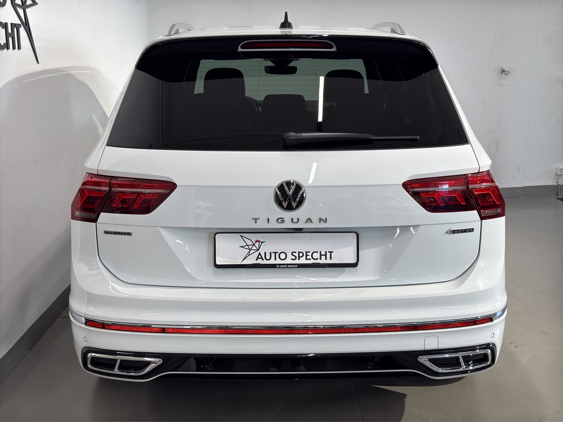 VW Tiguan Allspace 2.0TSI R-Line 4Motion DSG-image-6