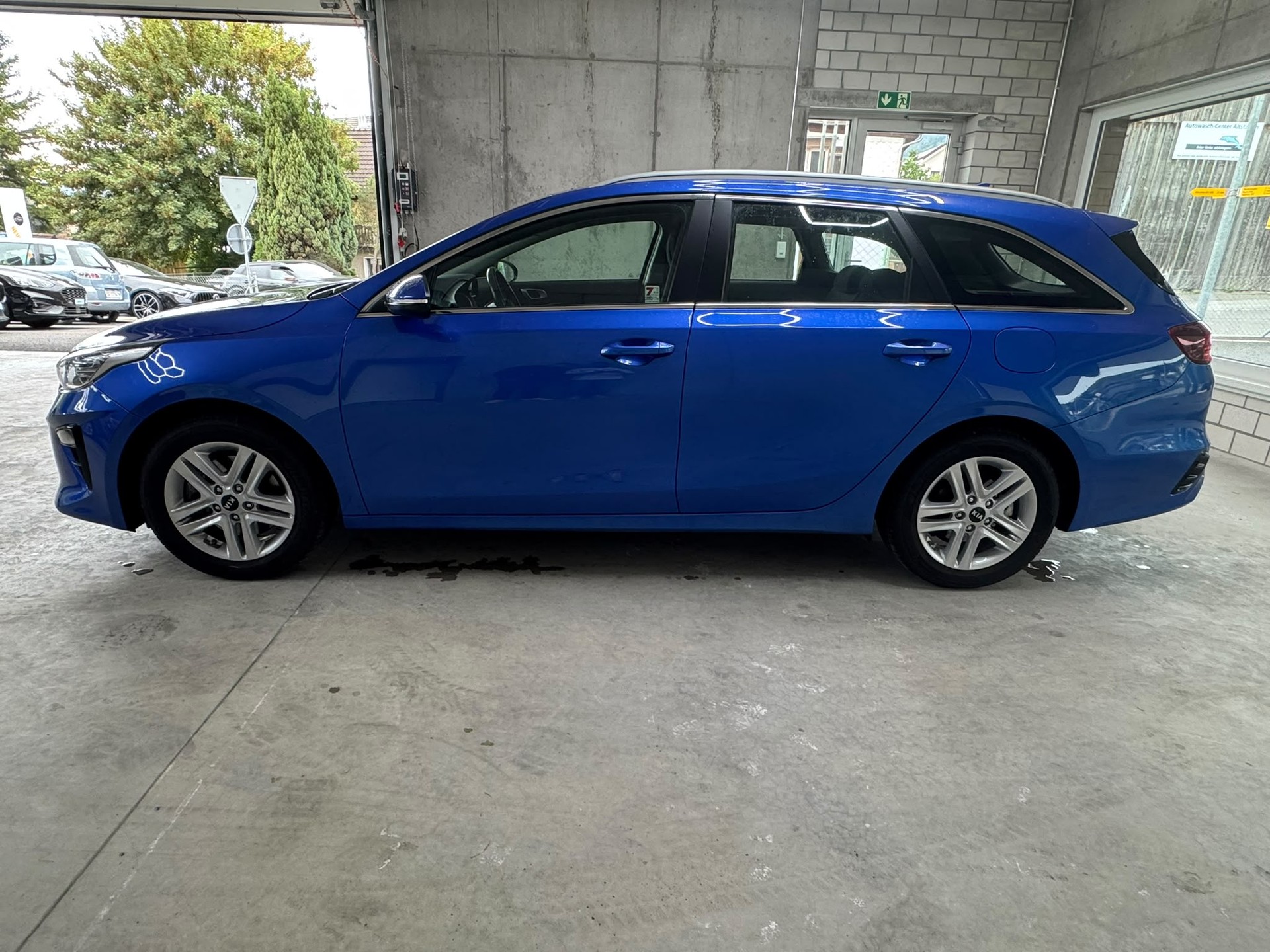 KIA Ceed Sportswagon 1.4 T-GDi Power 25 DCT-showroom-element-1
