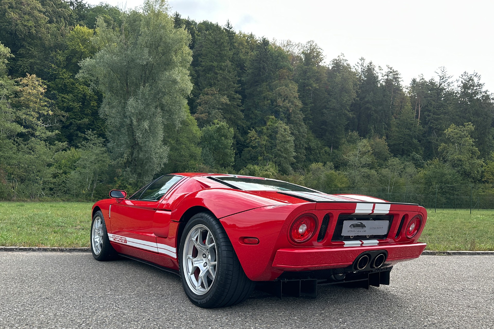 FORD GT-image-7