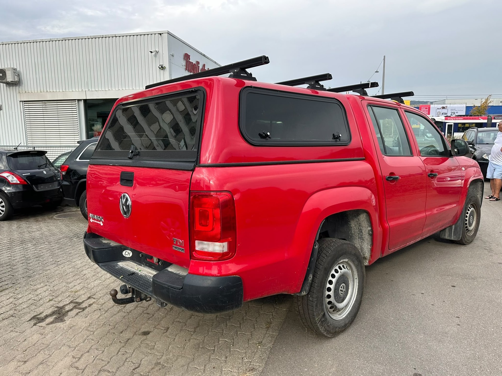 VW Amarok 2.0 TDI Startline-showroom-element-3