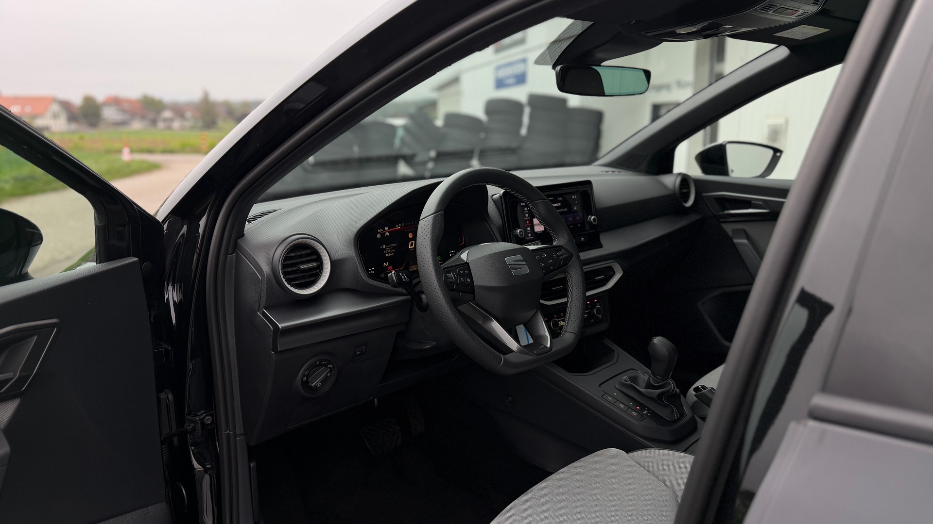SEAT Ibiza 1.0 EcoTSI FR DSG/ Sportsitze! / Seat Neuwagen Garantie 10Jahre 200000km! / Aktion: Gratis Alu-Winterradsatz inklusive!-image-13
