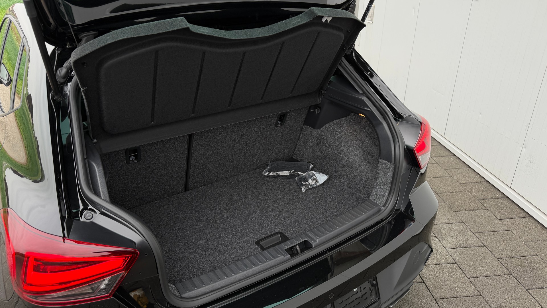 SEAT Ibiza 1.0 EcoTSI FR DSG/ Sportsitze! / Seat Neuwagen Garantie 10Jahre 200000km! / Aktion: Gratis Alu-Winterradsatz inklusive!-image-30