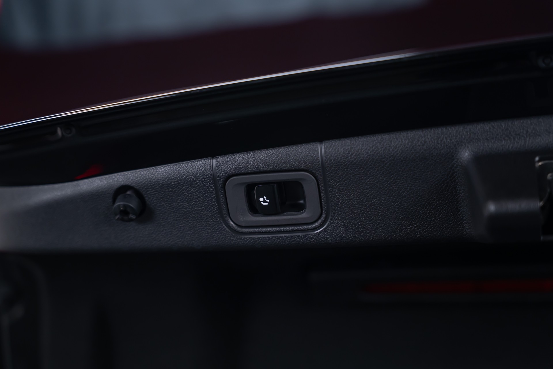 MERCEDES-BENZ E 220 d Avantgarde Limousine / Panorama-Glasdach / Hyperscreen / 360°Kamera-image-7