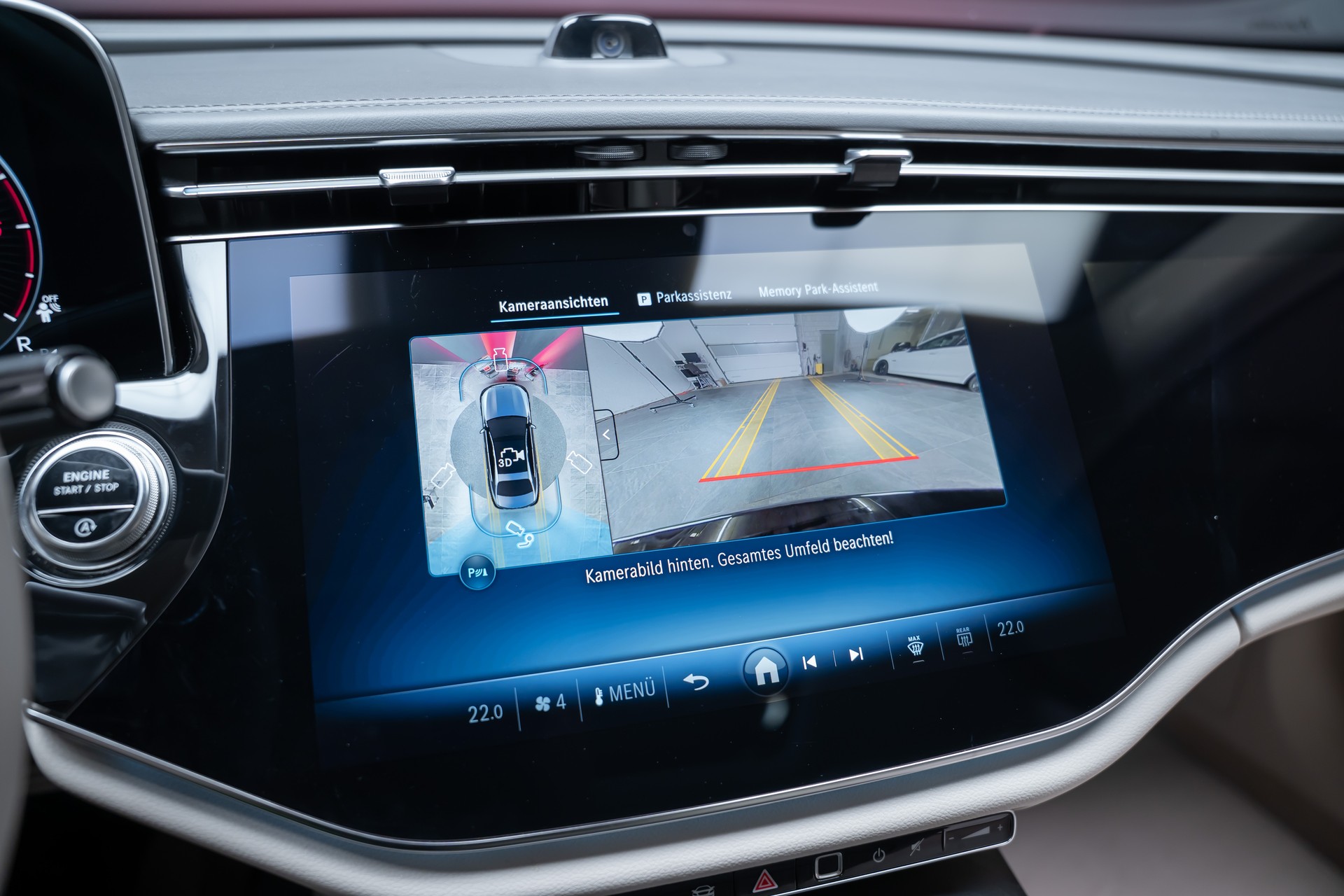 MERCEDES-BENZ E 220 d Avantgarde Limousine / Panorama-Glasdach / Hyperscreen / 360°Kamera-image-29