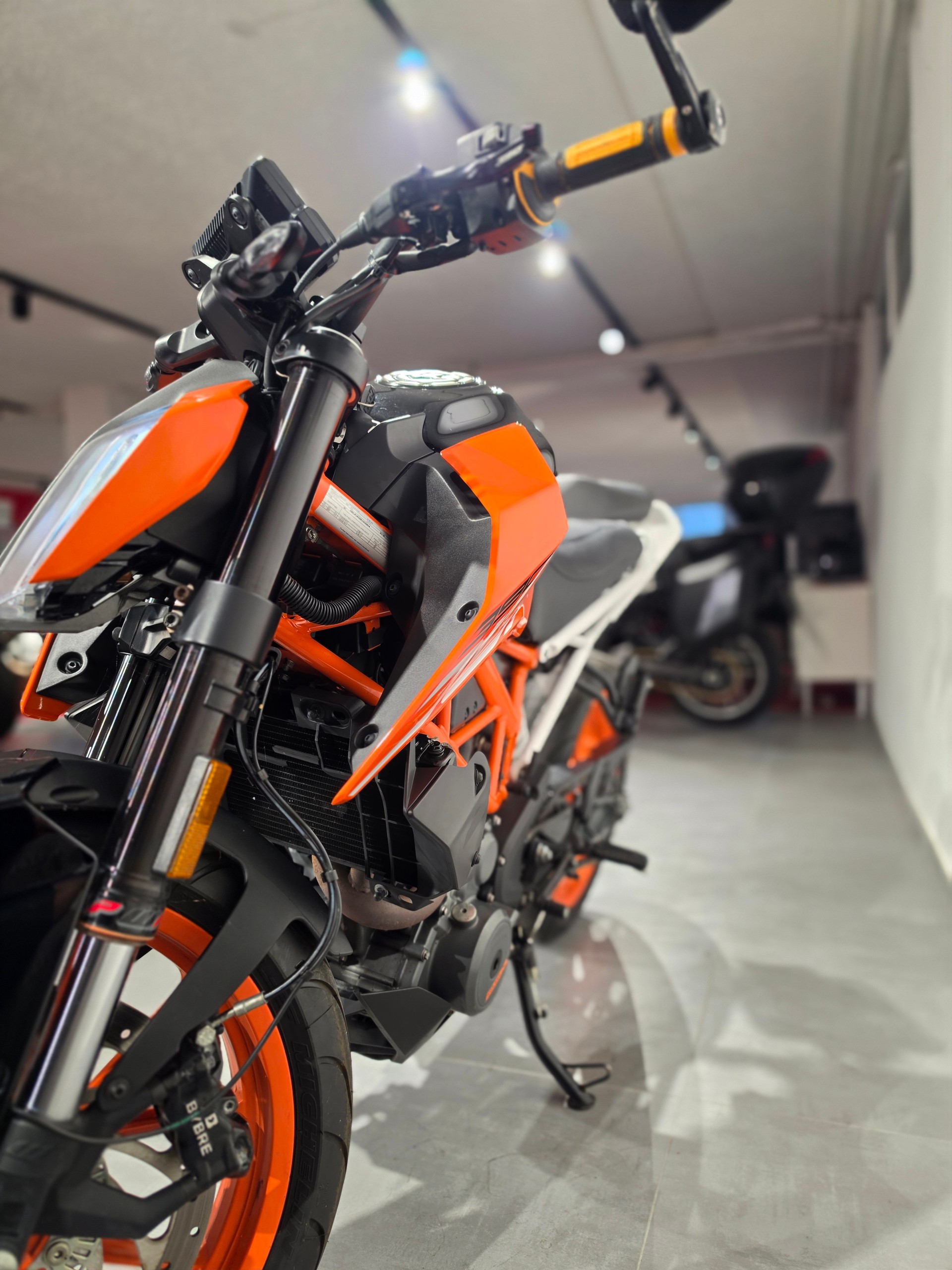KTM 390 Duke ABS-image-3