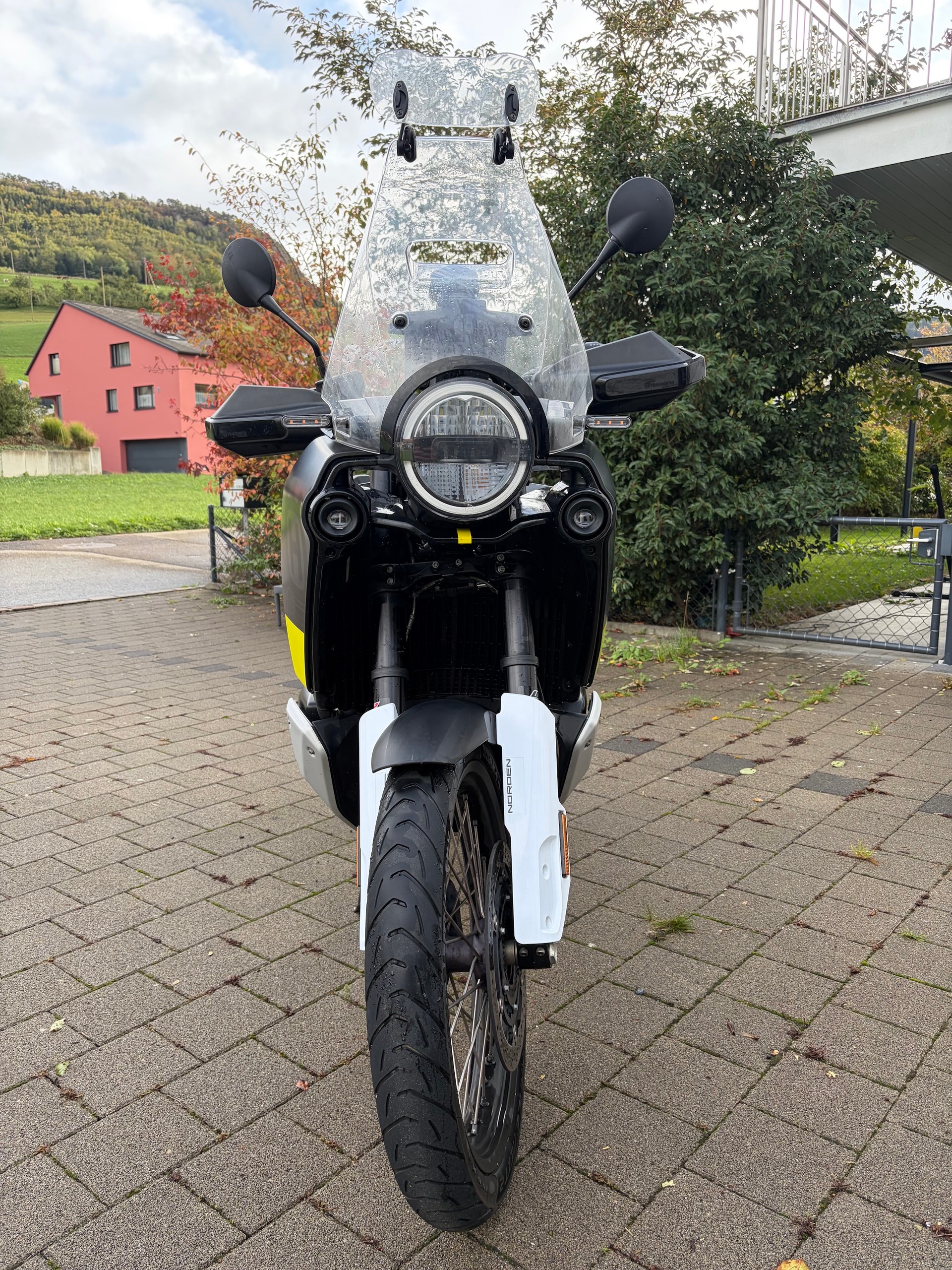 HUSQVARNA Norden 901-image-2