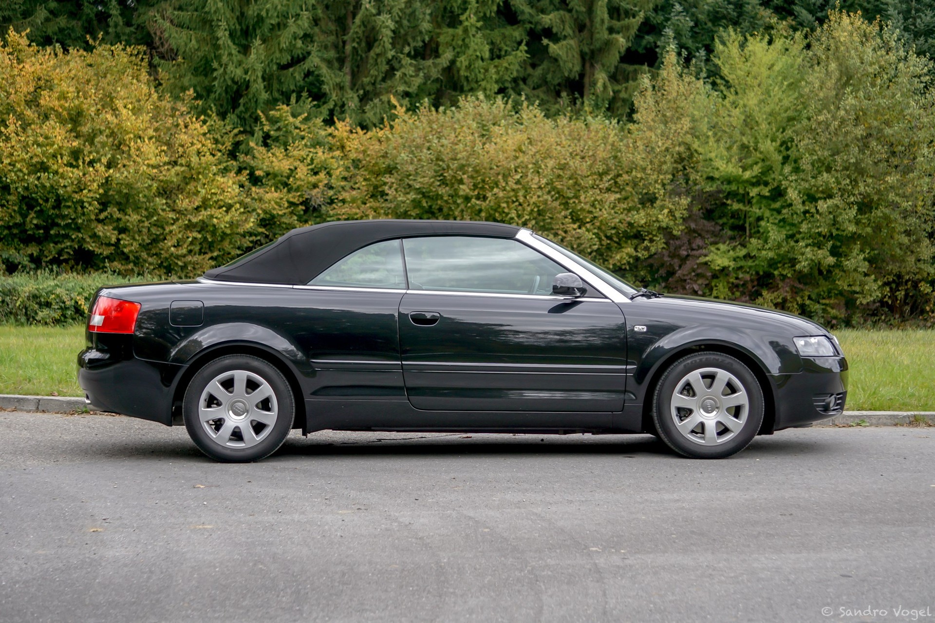 AUDI A4 Cabriolet 1.8 Turbo-image-4