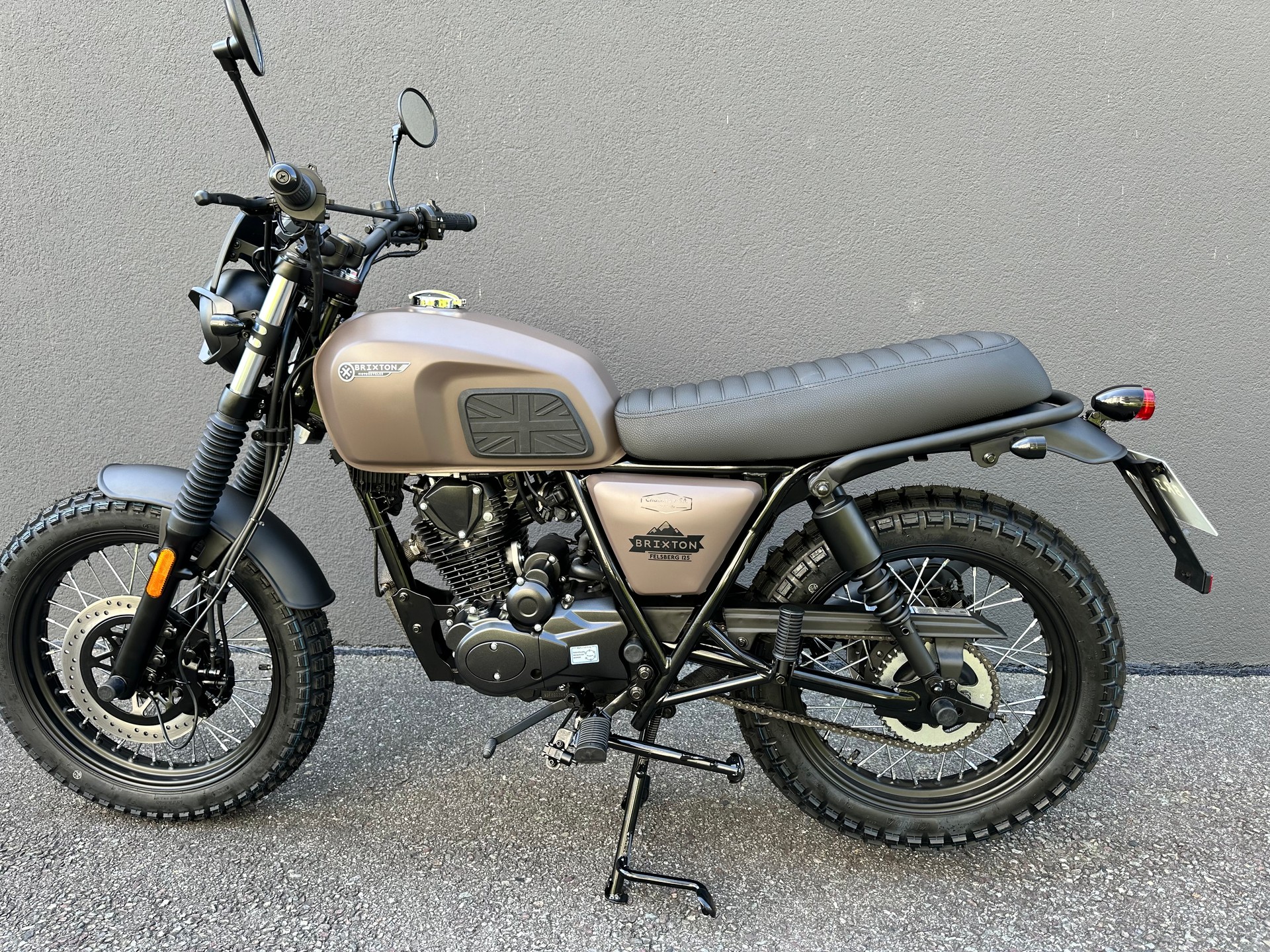 BRIXTON Felsberg 125 CBS-image-5