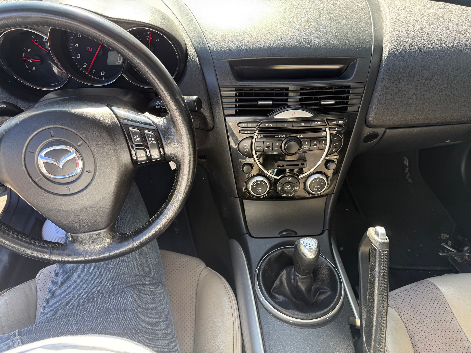 MAZDA RX-8 Revolution-image-8
