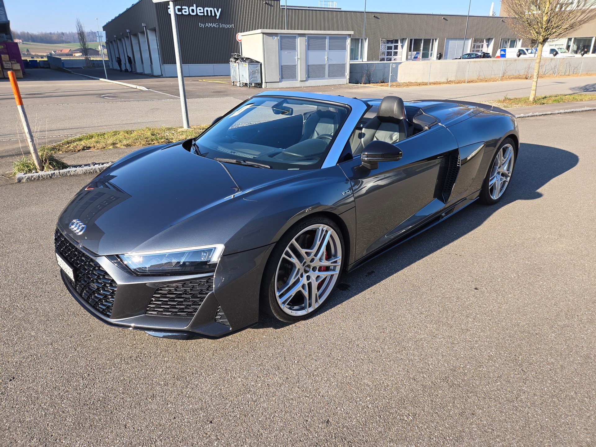 AUDI R8 Spyder performance S-Tronic-image-6