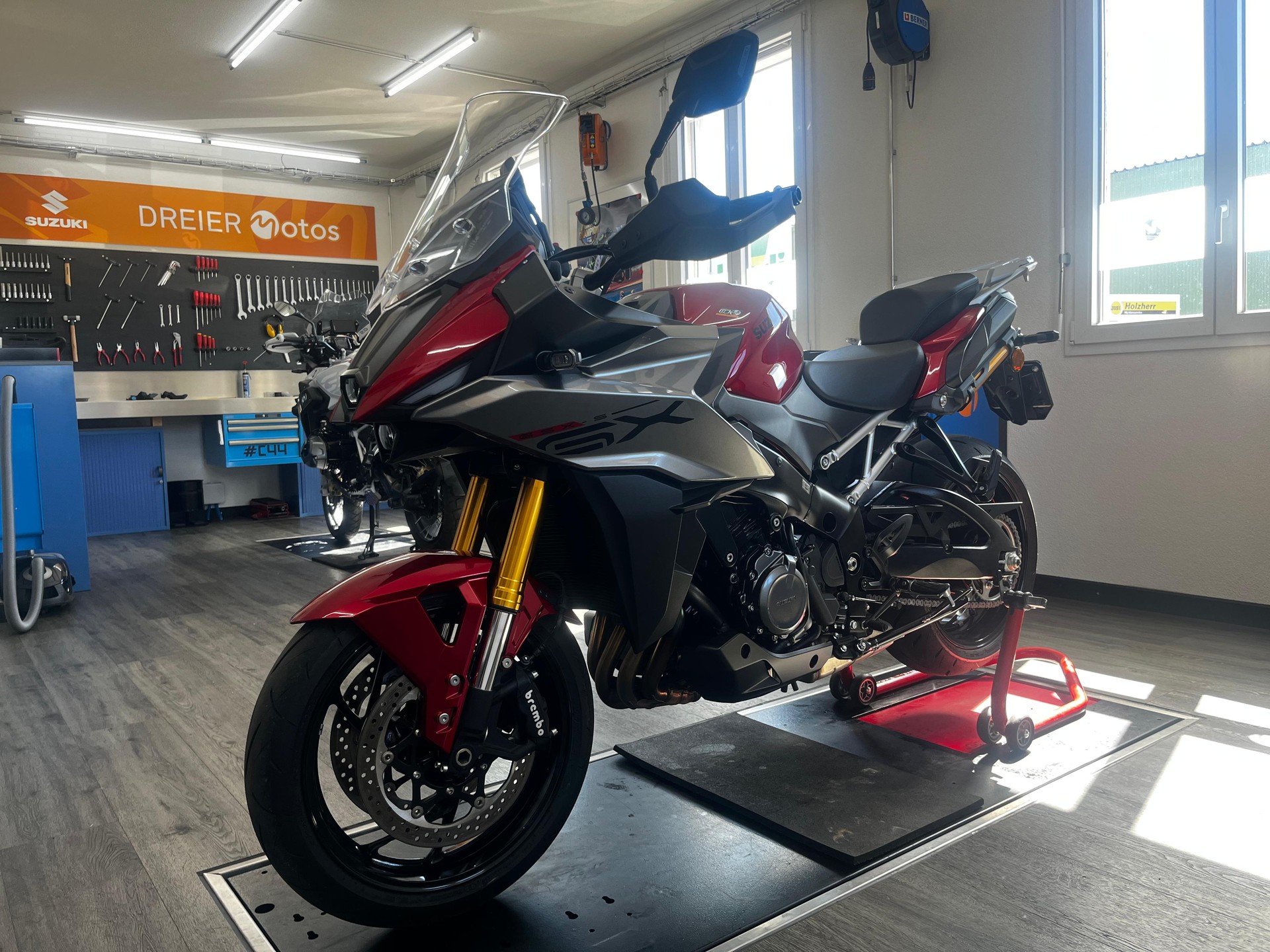 SUZUKI GSX-S 1000 GX-image-3