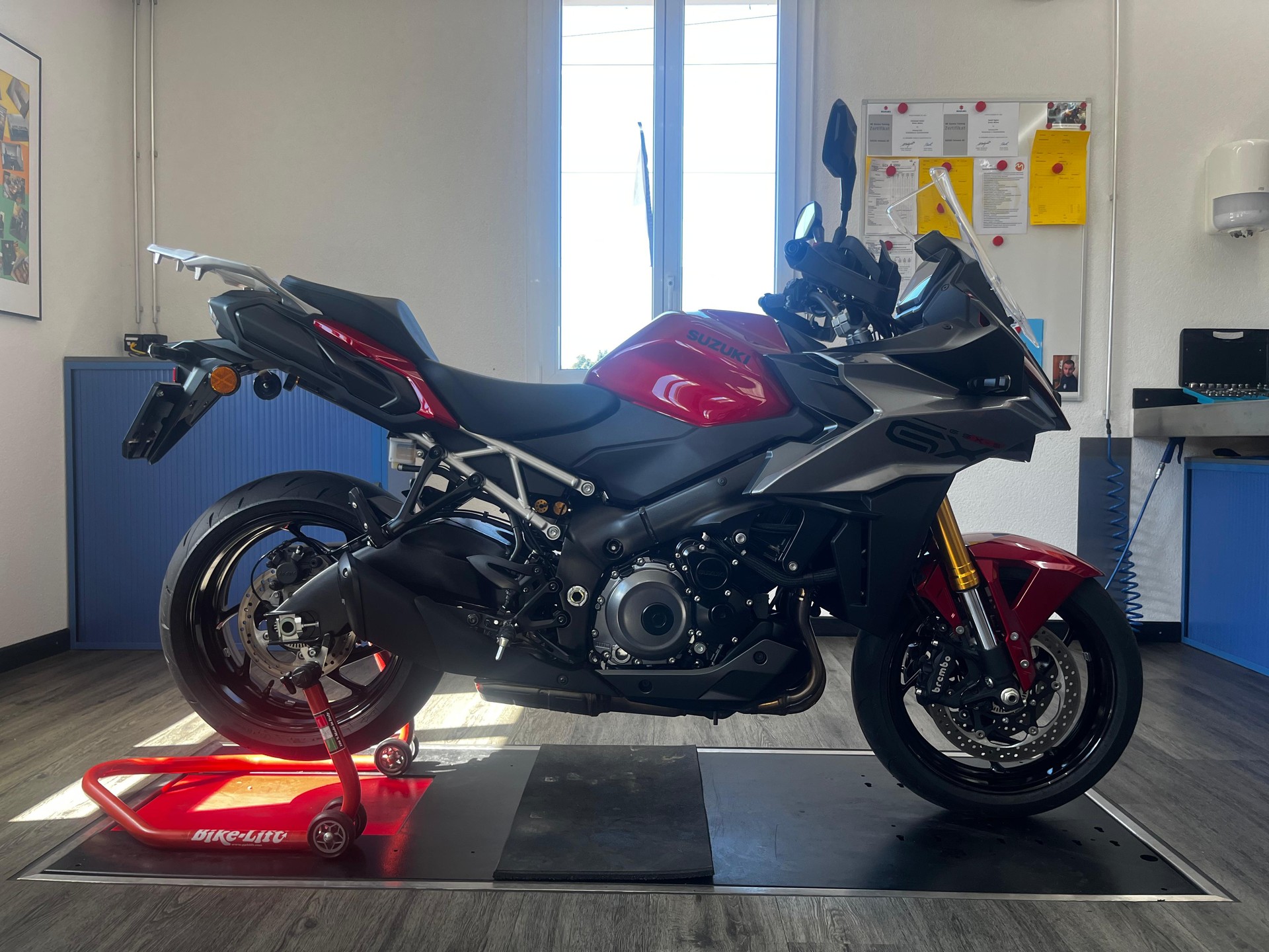 SUZUKI GSX-S 1000 GX-image-2
