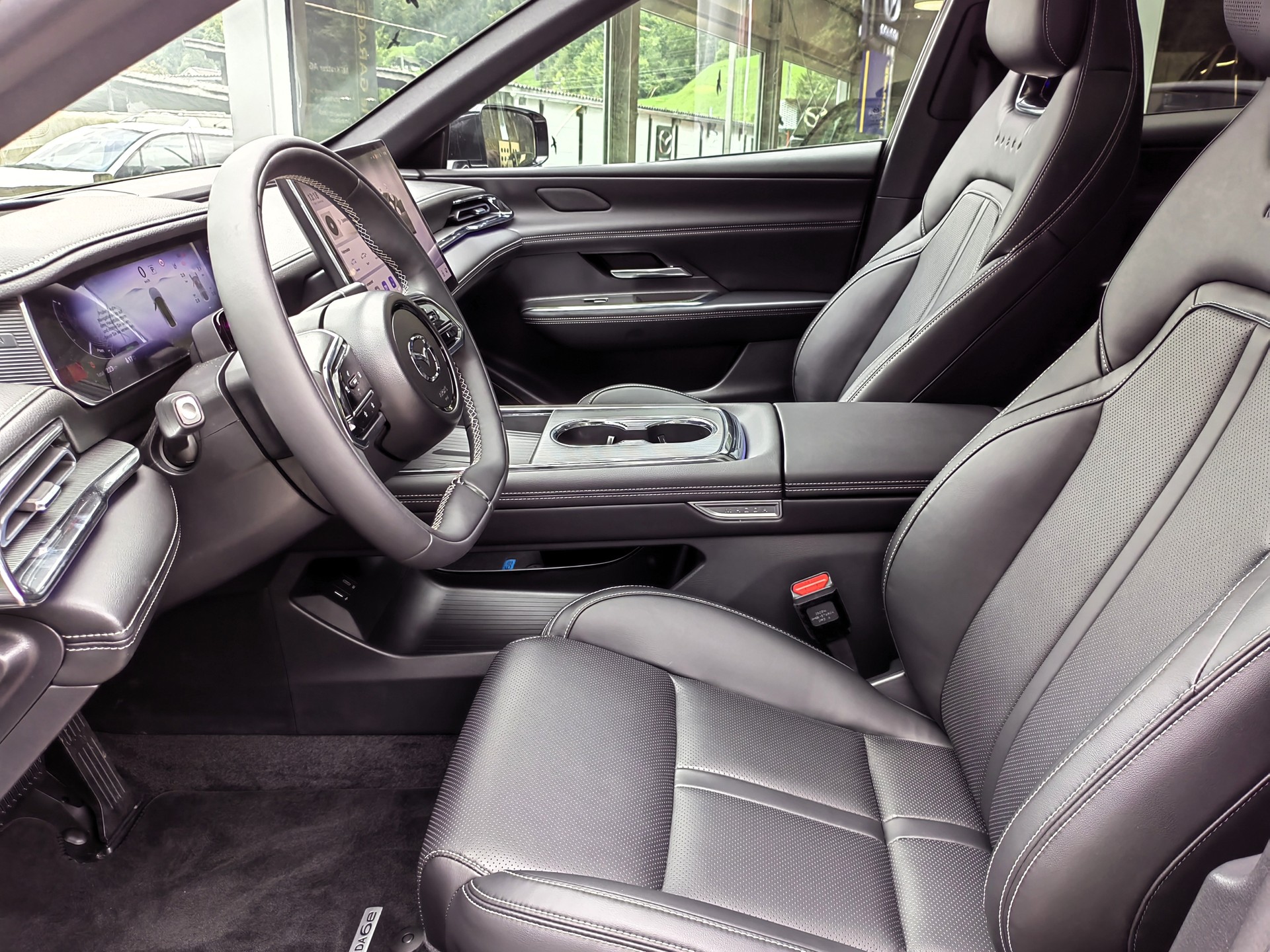 MAZDA 6e Takumi Long Range-image-1