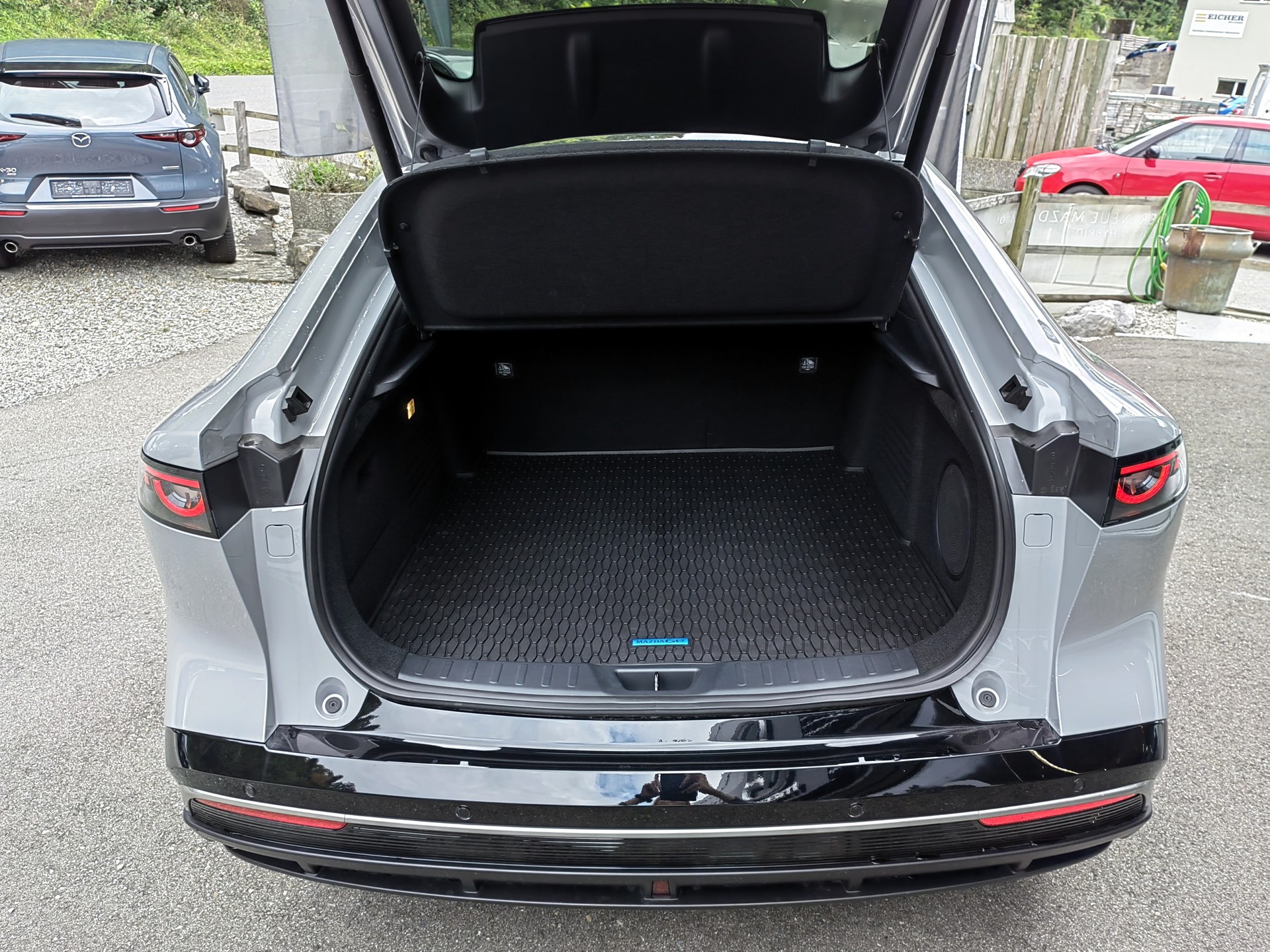 MAZDA 6e Takumi Long Range-image-3