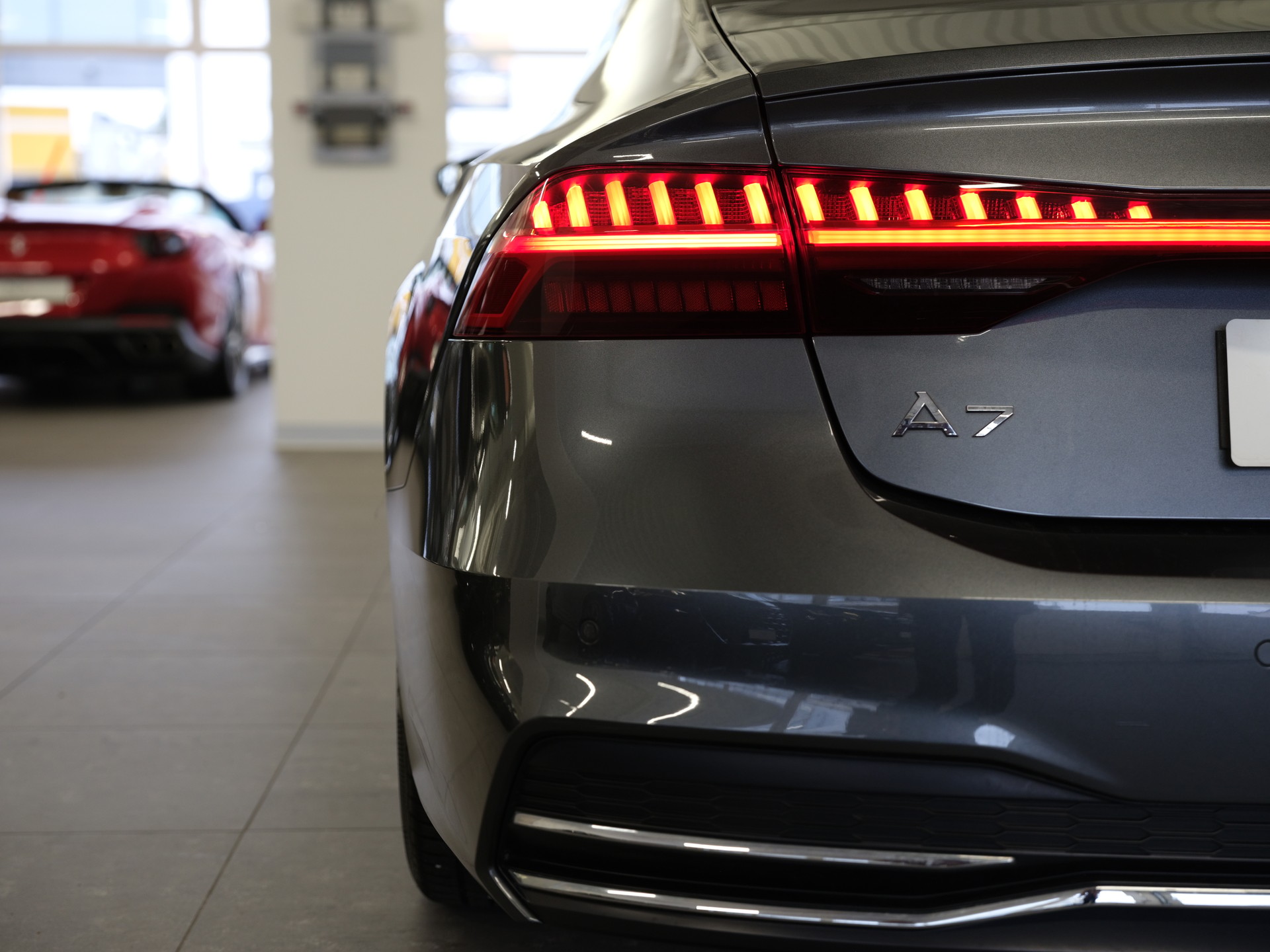 AUDI A7 Sportback 55 TFSI quattro S-tronic *Premiumpaket* *Parkassistent* *Assistenzpakete Tour/Stadt*-image-11