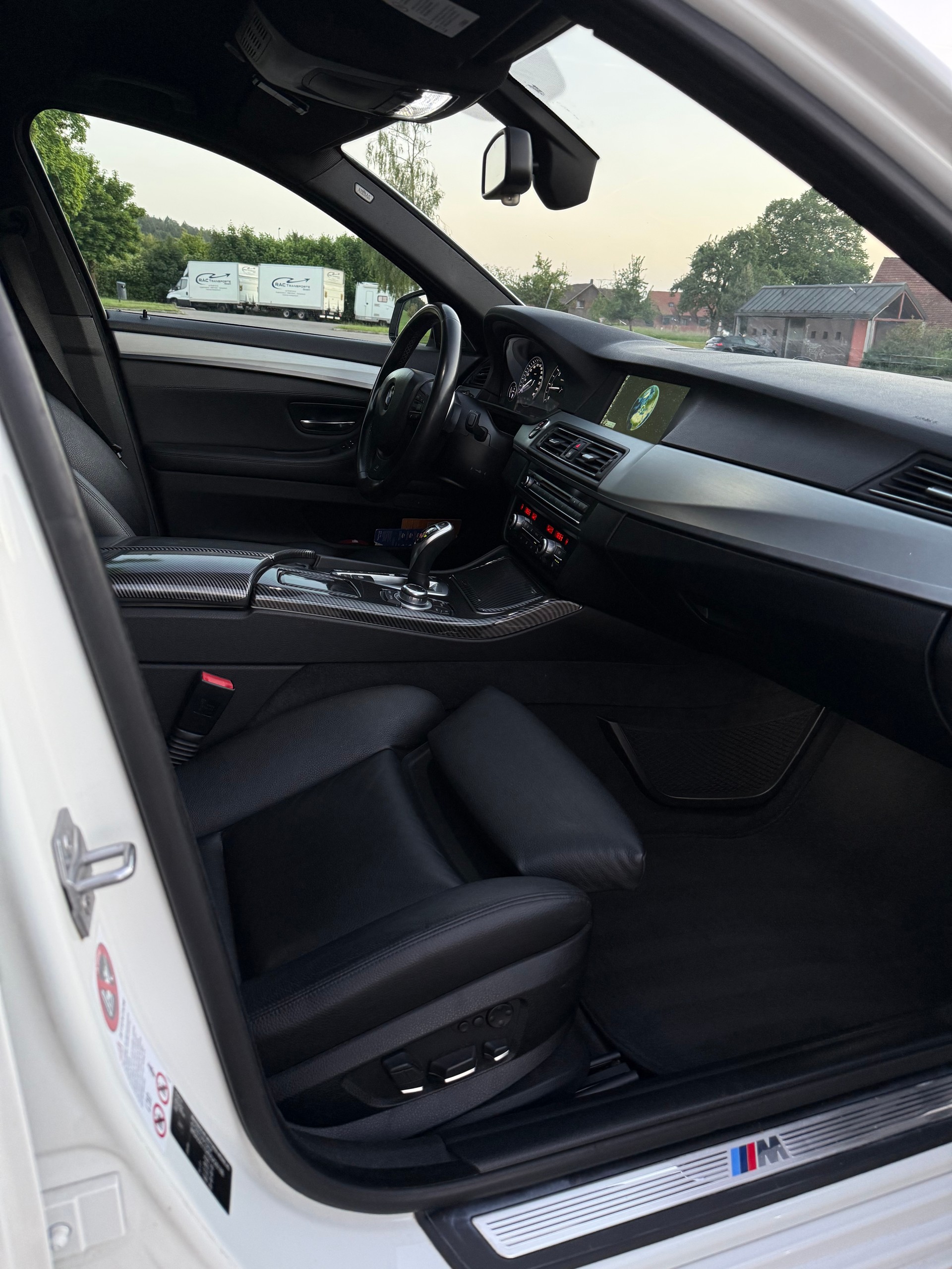 BMW 525d xDrive Steptronic M-Sportpaket-image-12