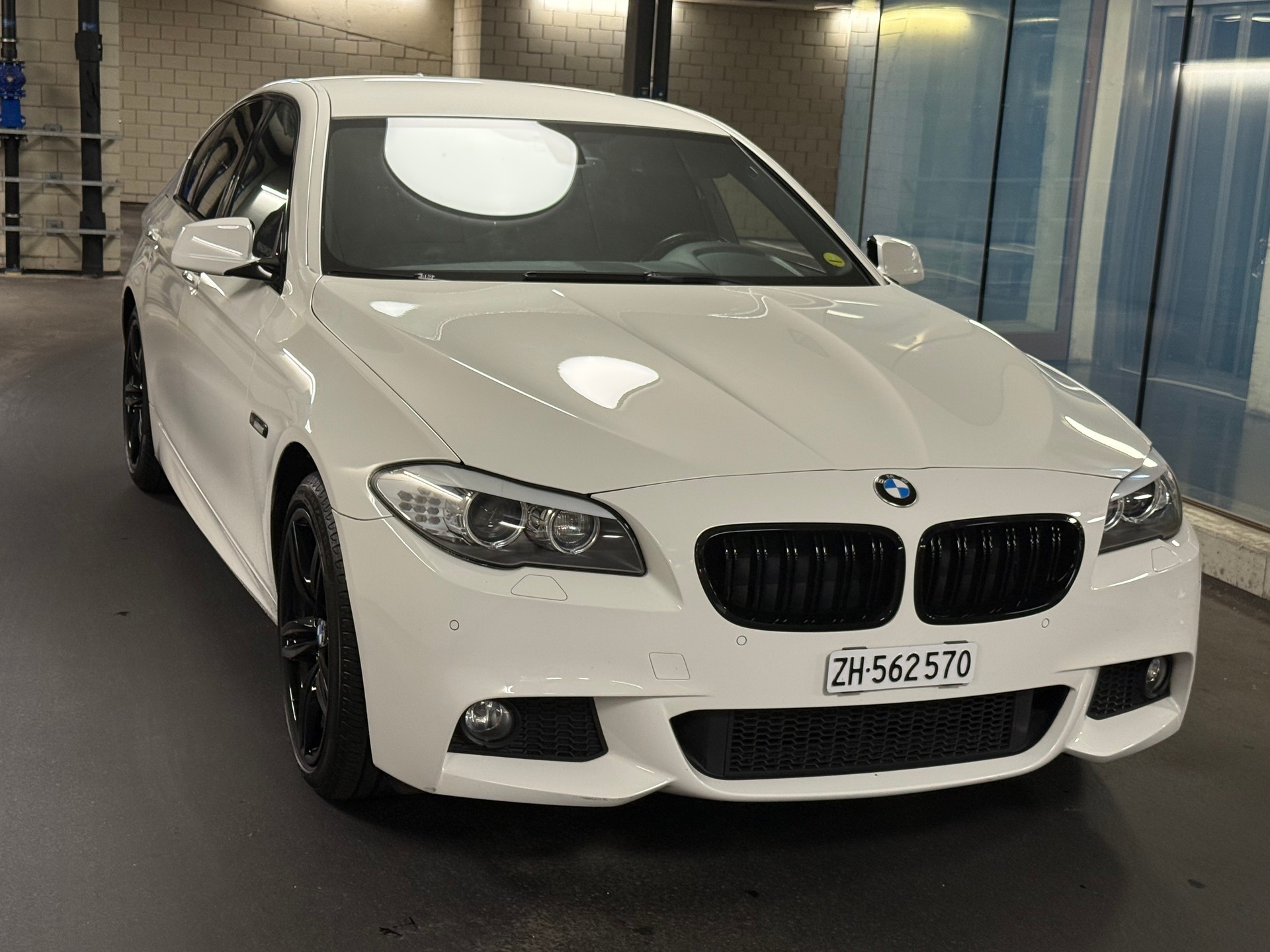 BMW 525d xDrive Steptronic M-Sportpaket-image-10