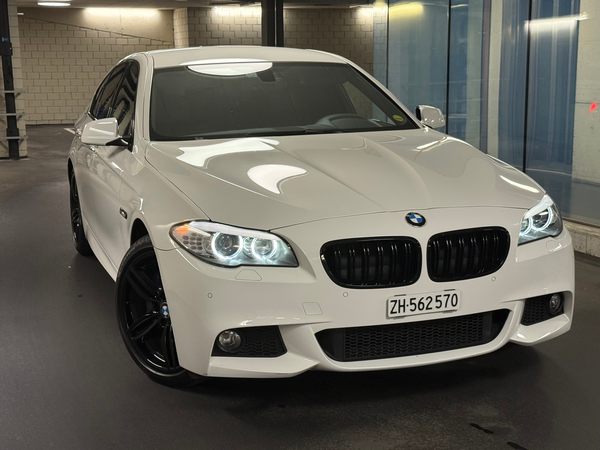 BMW 525d xDrive Steptronic M-Sportpaket-image-3