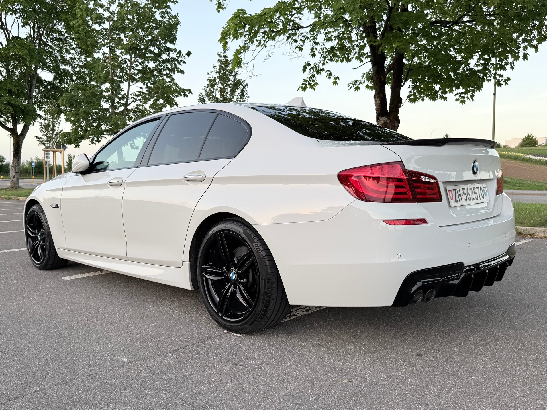 BMW 525d xDrive Steptronic M-Sportpaket-image-4
