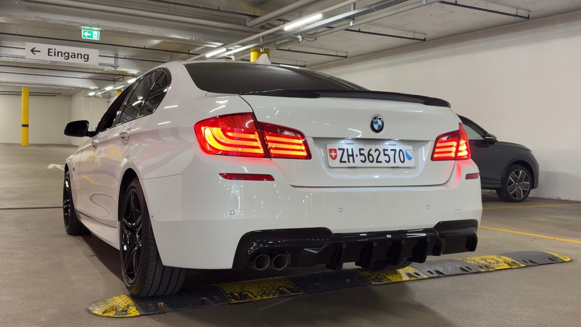 BMW 525d xDrive Steptronic M-Sportpaket - Frisch ab MFK 02. September 2026!-image-1