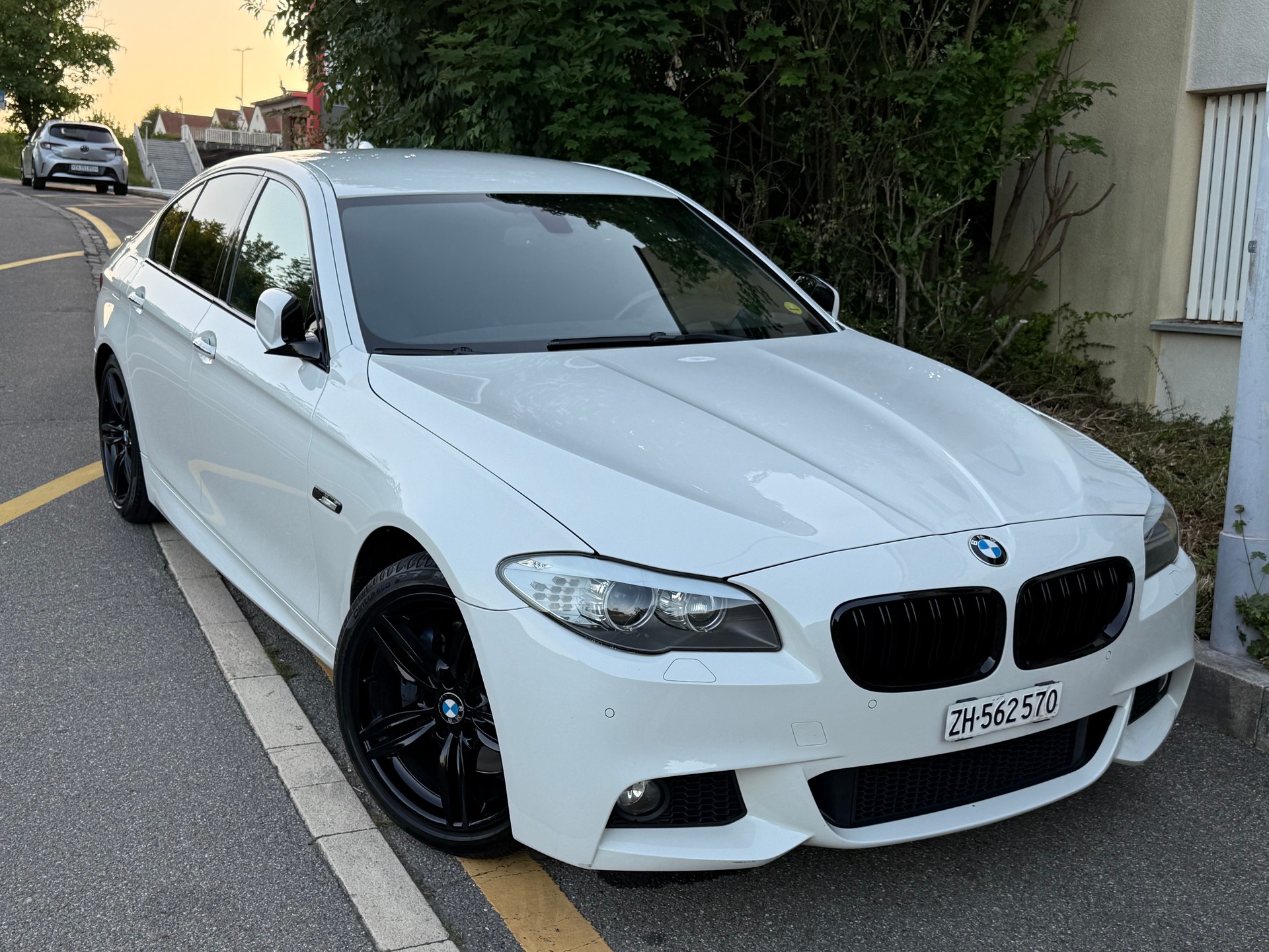 BMW 525d xDrive Steptronic M-Sportpaket - Frisch ab MFK 02. September 2026!-image-14