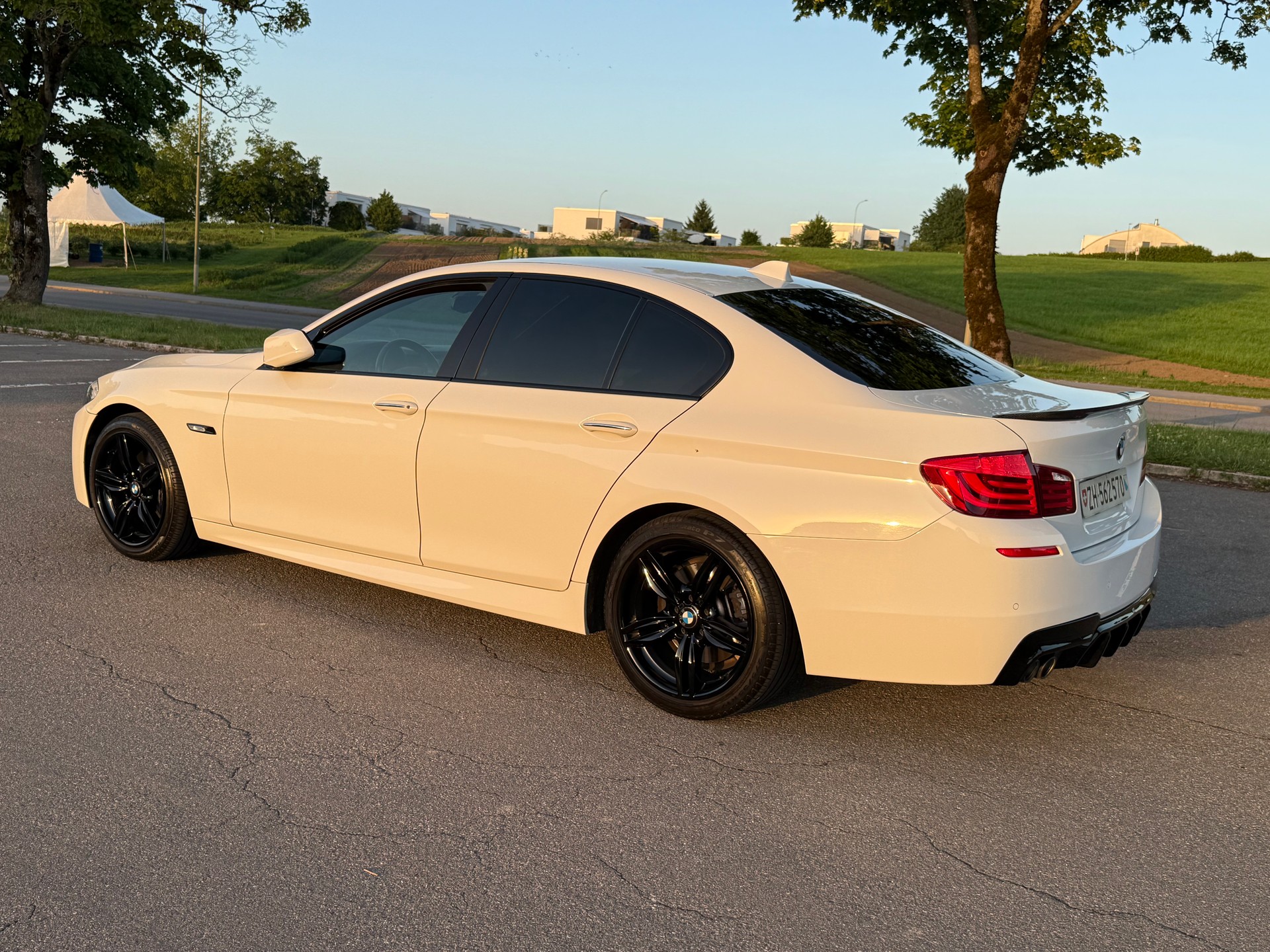 BMW 525d xDrive Steptronic M-Sportpaket-image-6