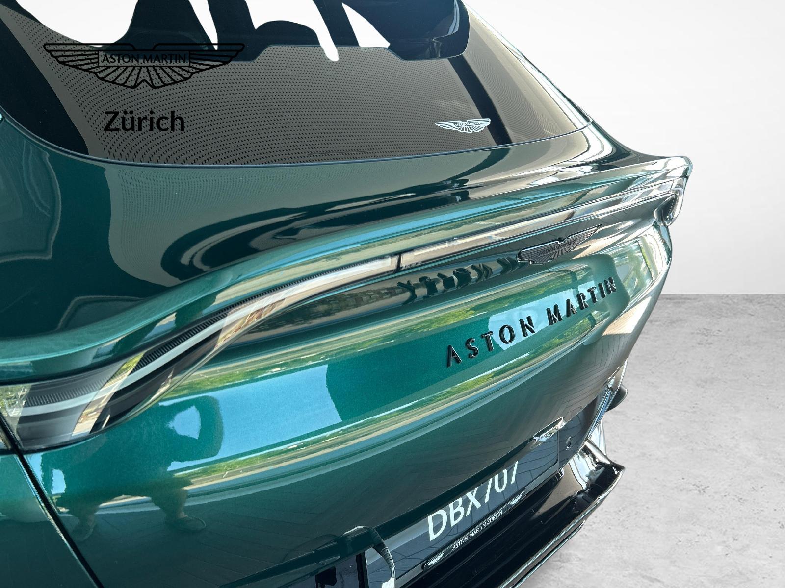 ASTON MARTIN DBX 707 4.0 V8 Bi-Turbo-showroom-element-3