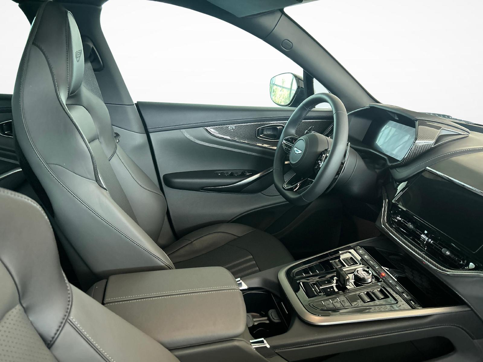 ASTON MARTIN DBX 707 4.0 V8 Bi-Turbo-image-9
