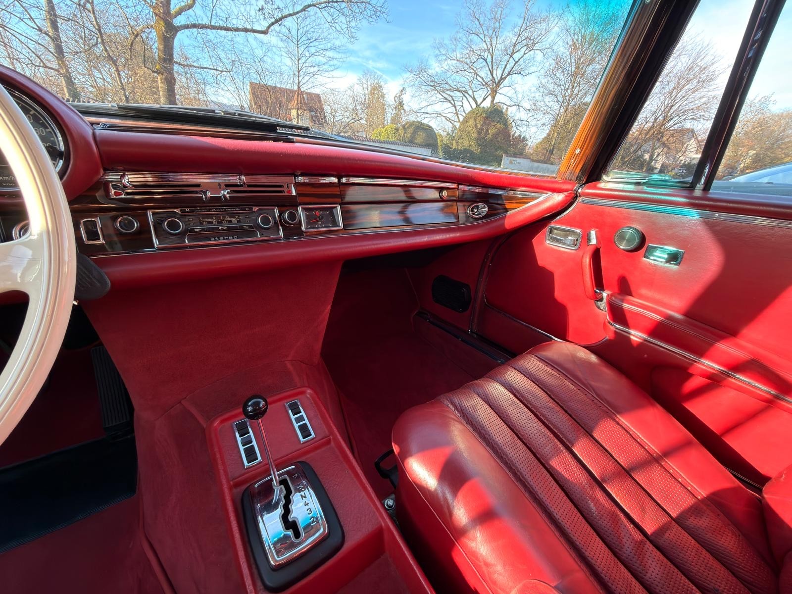 MERCEDES-BENZ SE 3.5 Coupé-image-12