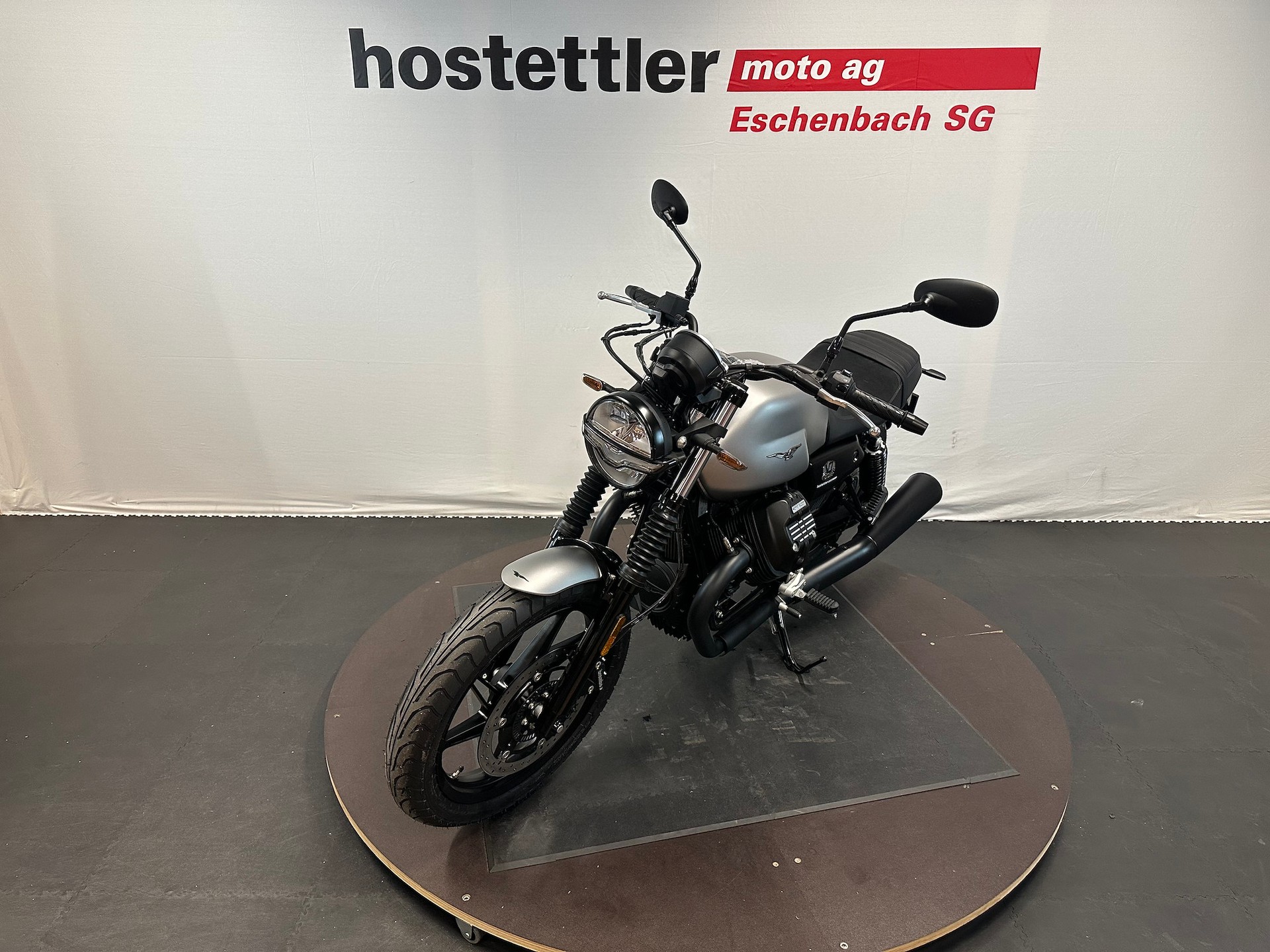 MOTO GUZZI V7-image-3