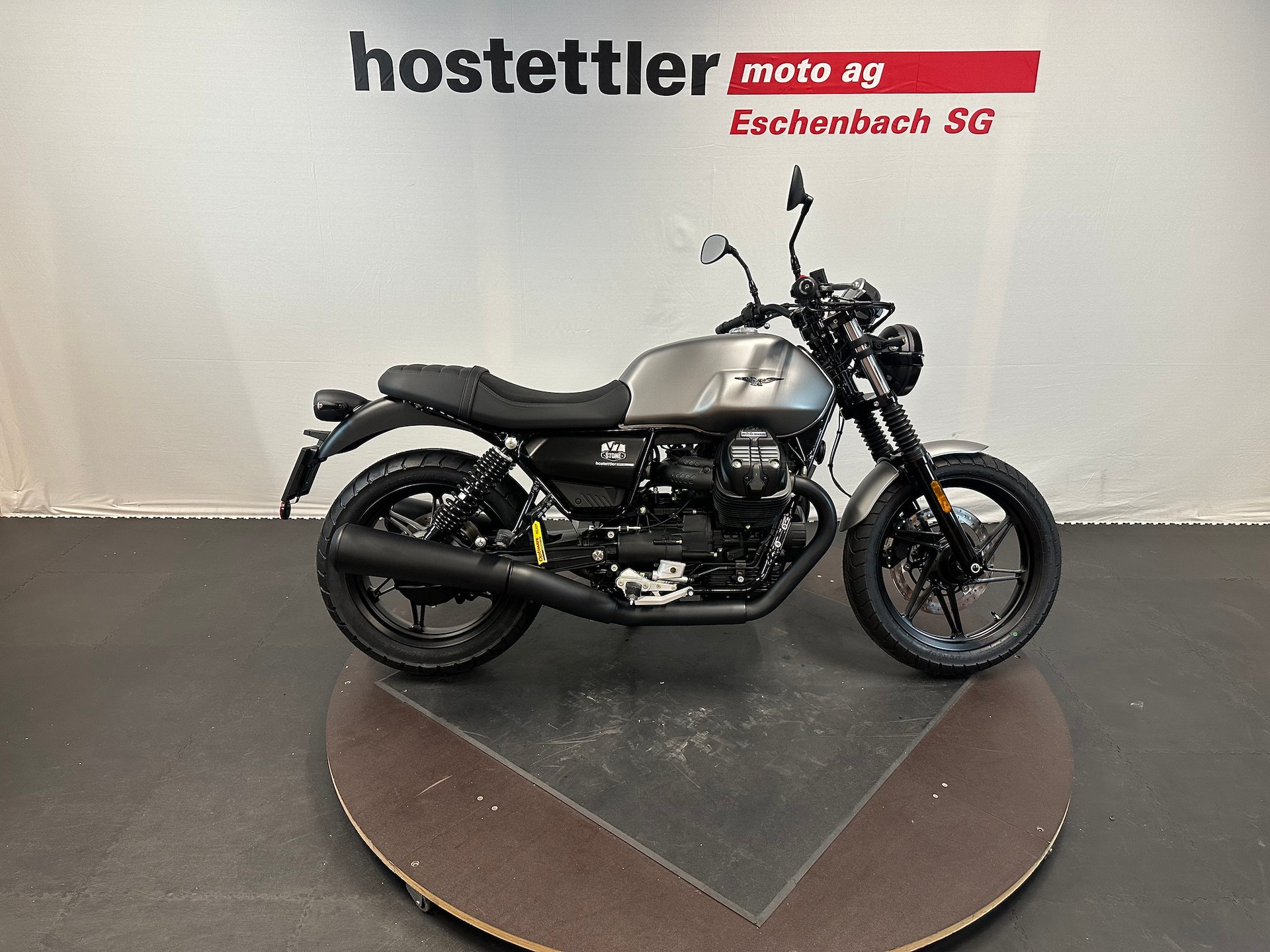 MOTO GUZZI V7-image-1