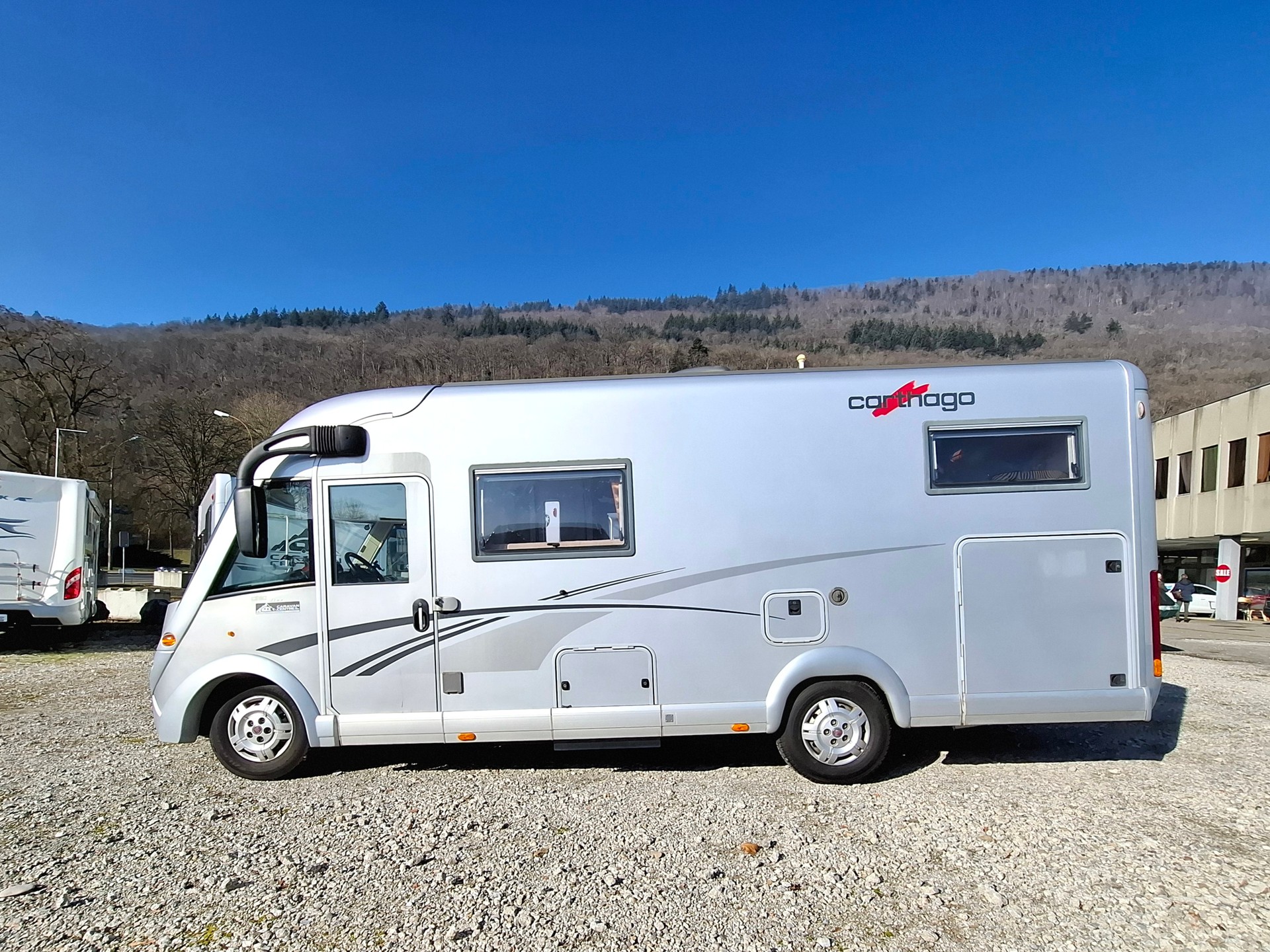 CARTHAGO CHIC C-LINE i4.3 - AUTOMAT! Einzelbett! Hubbett! Luftfederung! Solar!-image-5