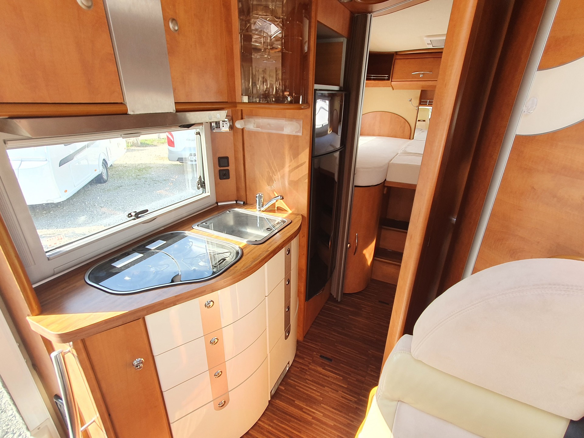 CARTHAGO CHIC C-LINE i4.3 - AUTOMAT! Einzelbett! Hubbett! Luftfederung! Solar!-image-11